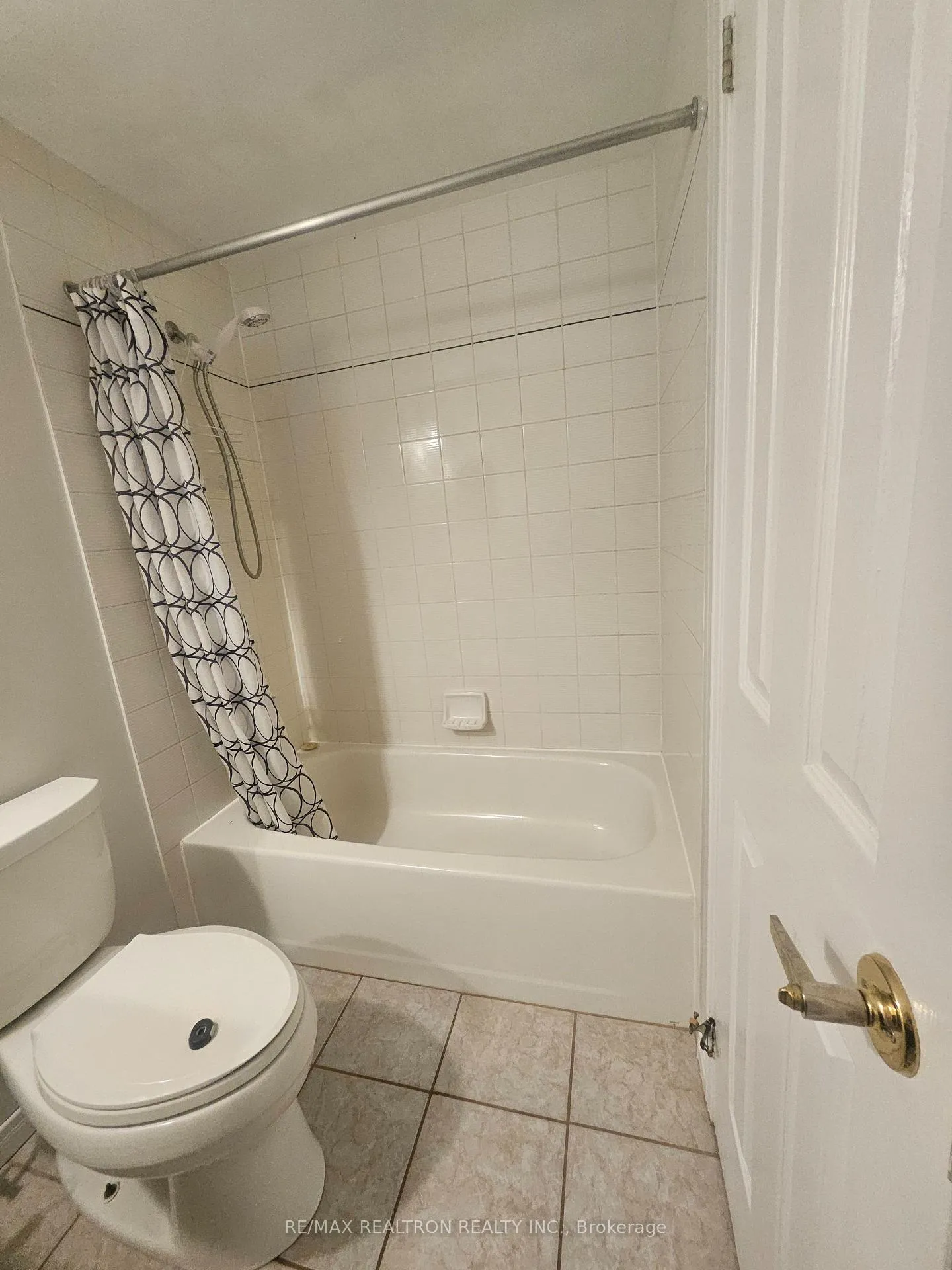 Photo 16 of Unit Main, 11 Finlay Road, Barrie, Sunnidale — HOMEH