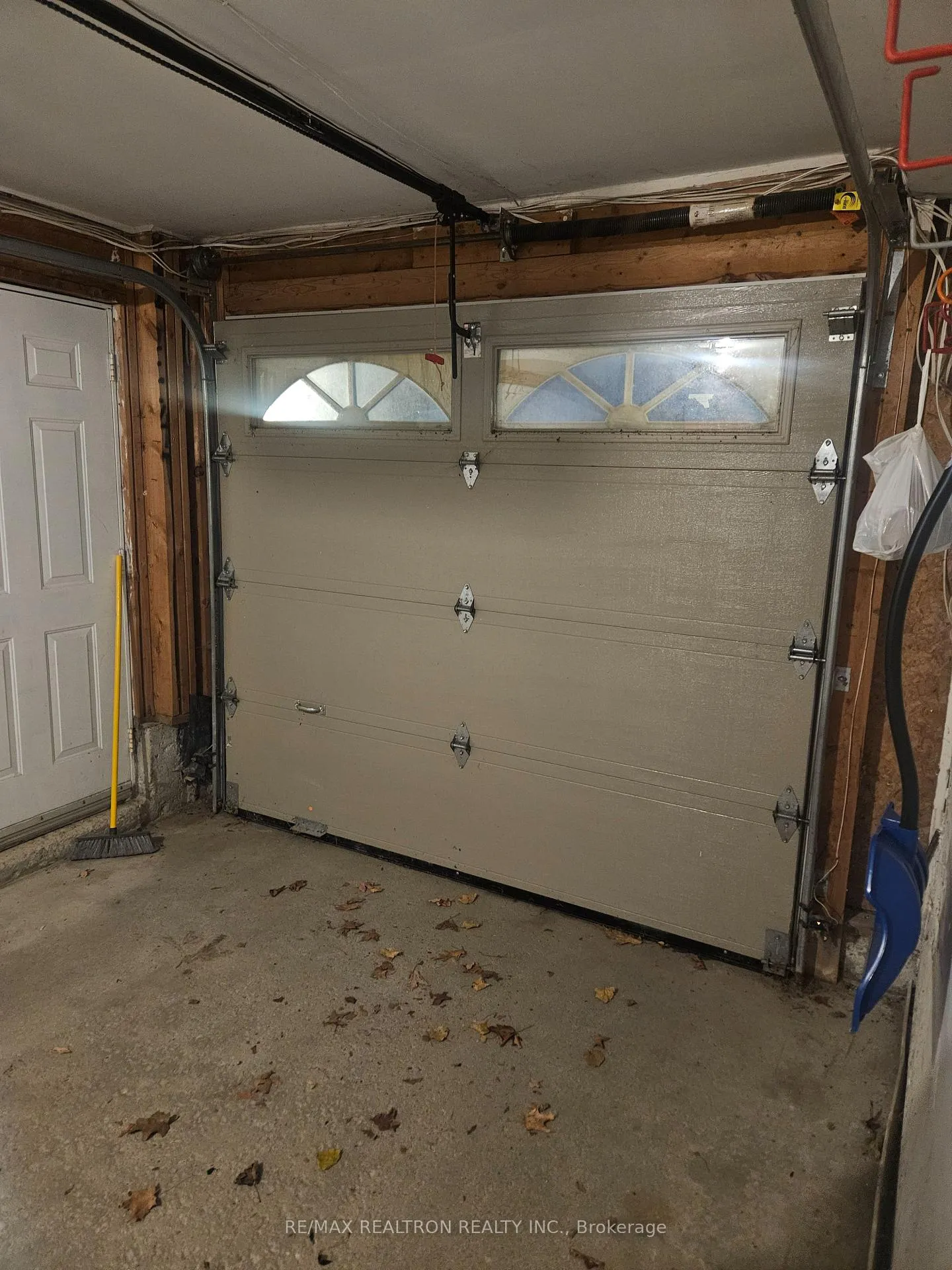 Photo 18 of Unit Main, 11 Finlay Road, Barrie, Sunnidale — HOMEH