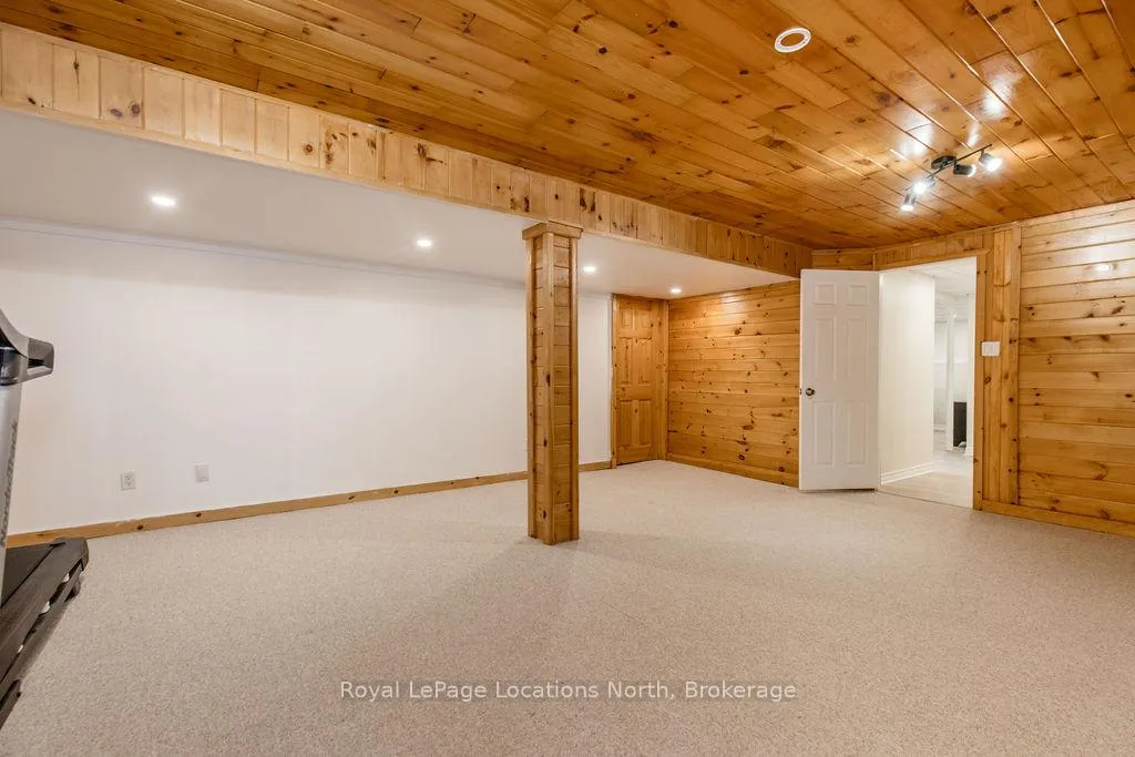 Photo 25 of 52 Royal Beech Drive, Wasaga Beach — HOMEH