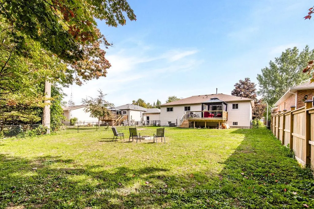 Photo 33 of 52 Royal Beech Drive, Wasaga Beach — HOMEH