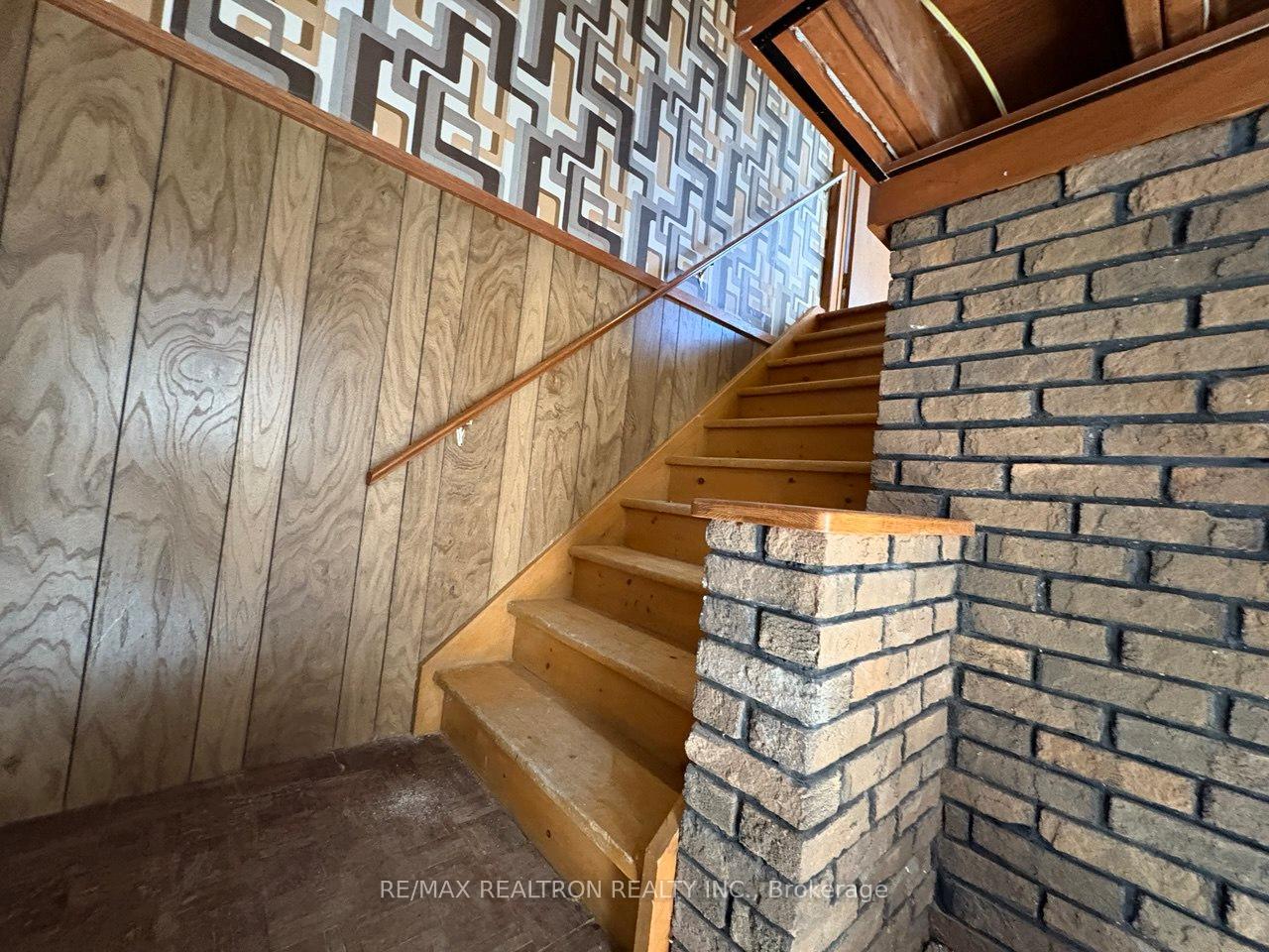 Photo 5 of Unit Lower Level, 17450 Weston Road, King, Rural King — HOMEH