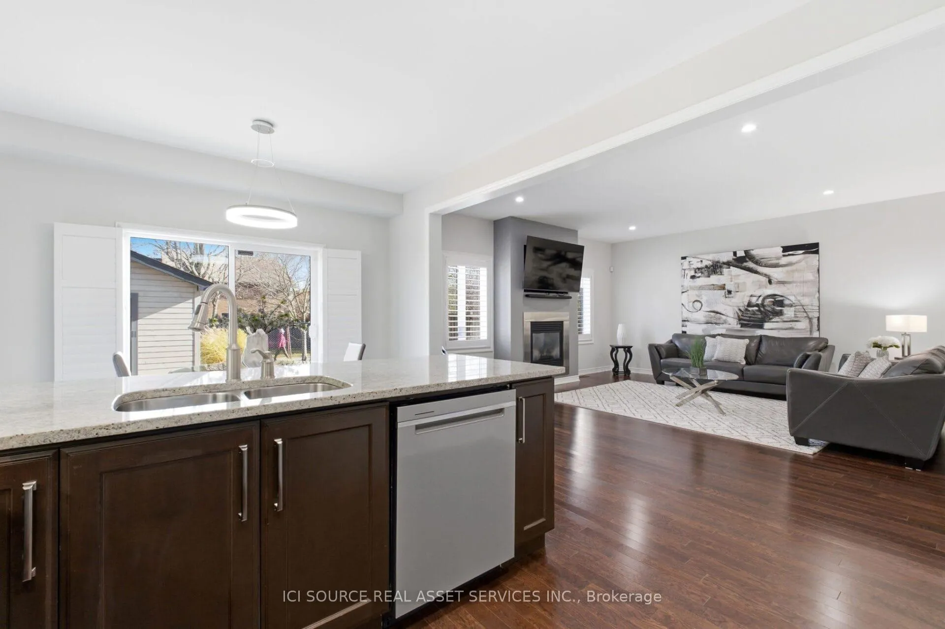 Photo 12 of 409 Valridge Drive, Hamilton, Ancaster — HOMEH