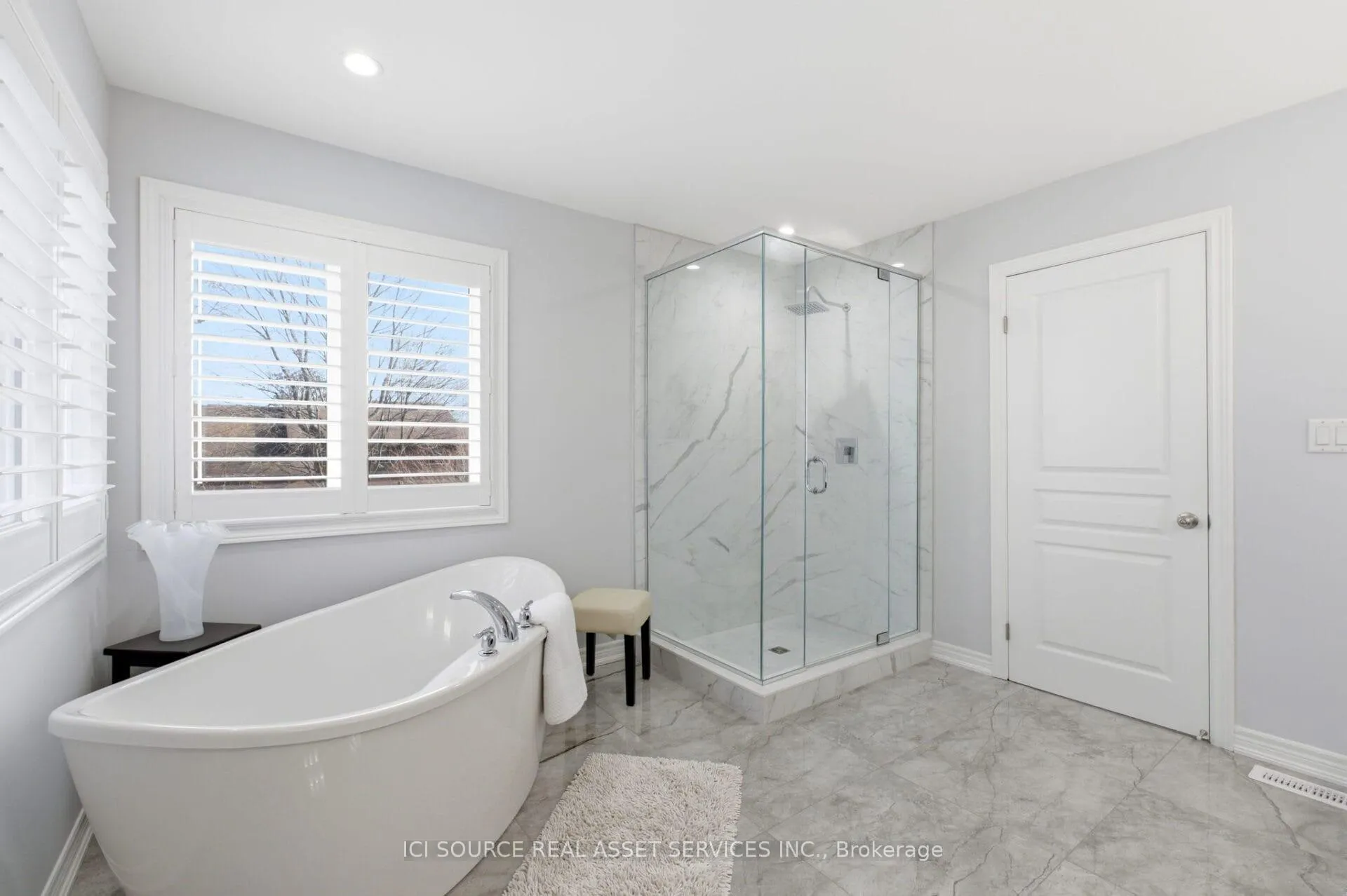 Photo 21 of 409 Valridge Drive, Hamilton, Ancaster — HOMEH