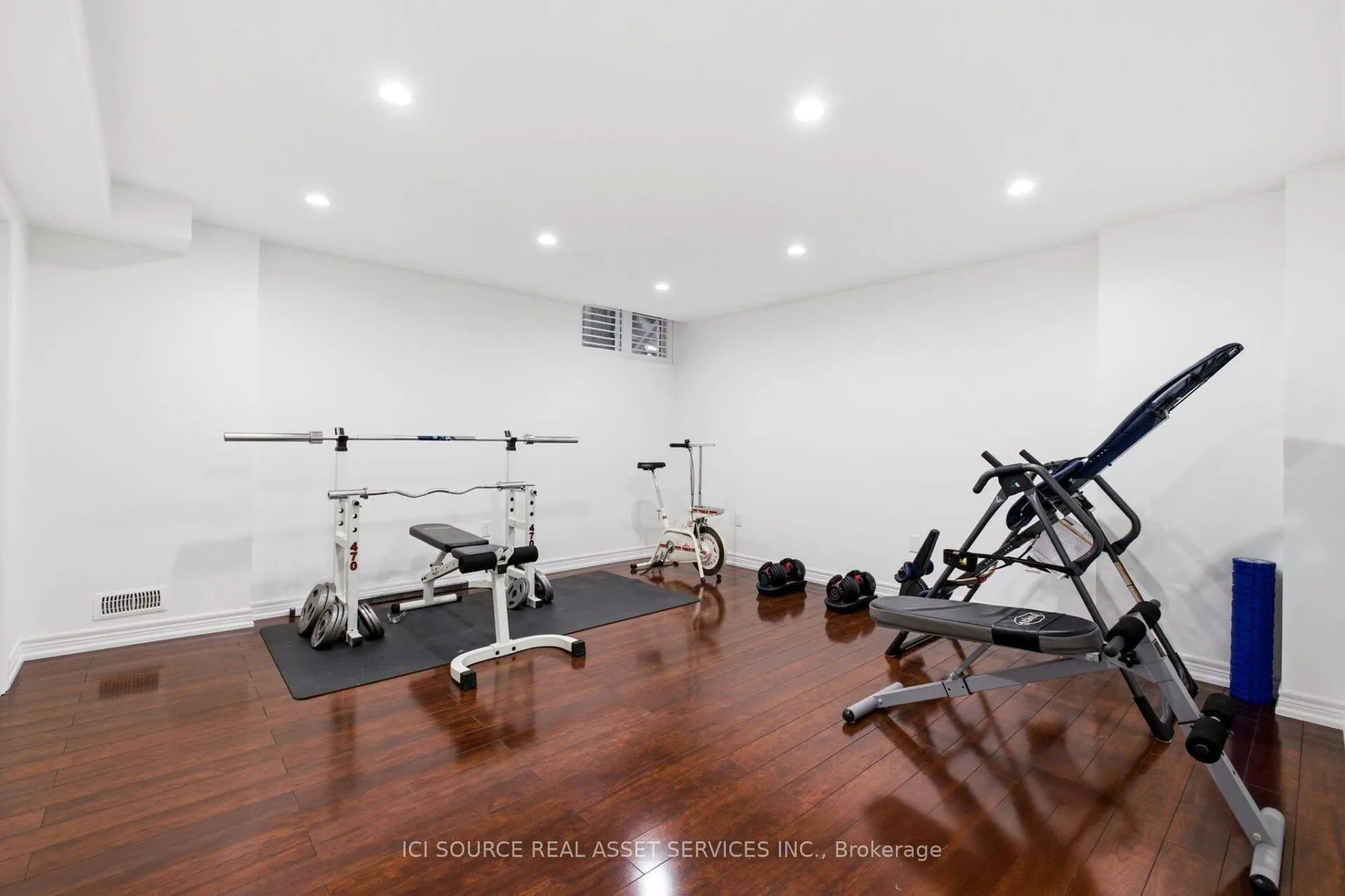 Photo 31 of 409 Valridge Drive, Hamilton, Ancaster — HOMEH