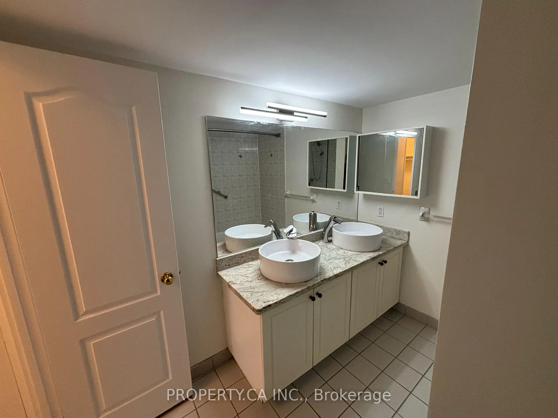 Photo 11 of Unit 1106, 135 Pond Drive, Markham, Commerce Valley — HOMEH