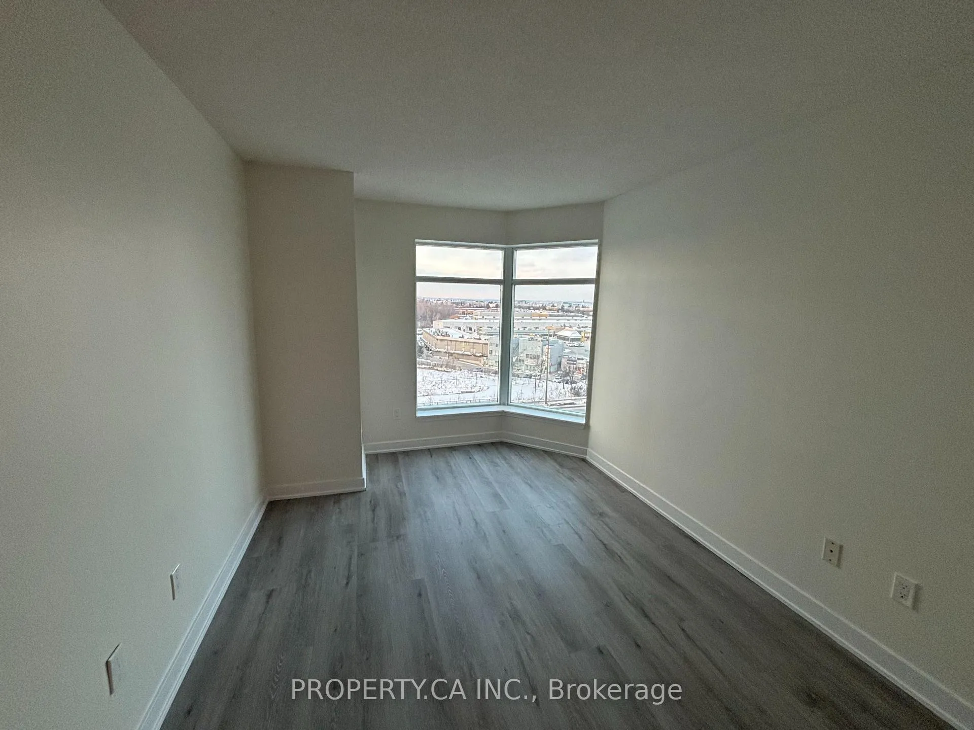 Photo 13 of Unit 1106, 135 Pond Drive, Markham, Commerce Valley — HOMEH