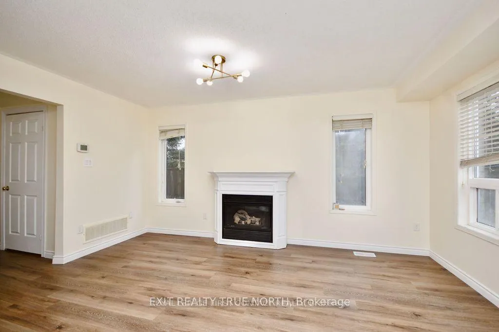 Photo 15 of 28 Sunset Place, Barrie, Holly — HOMEH
