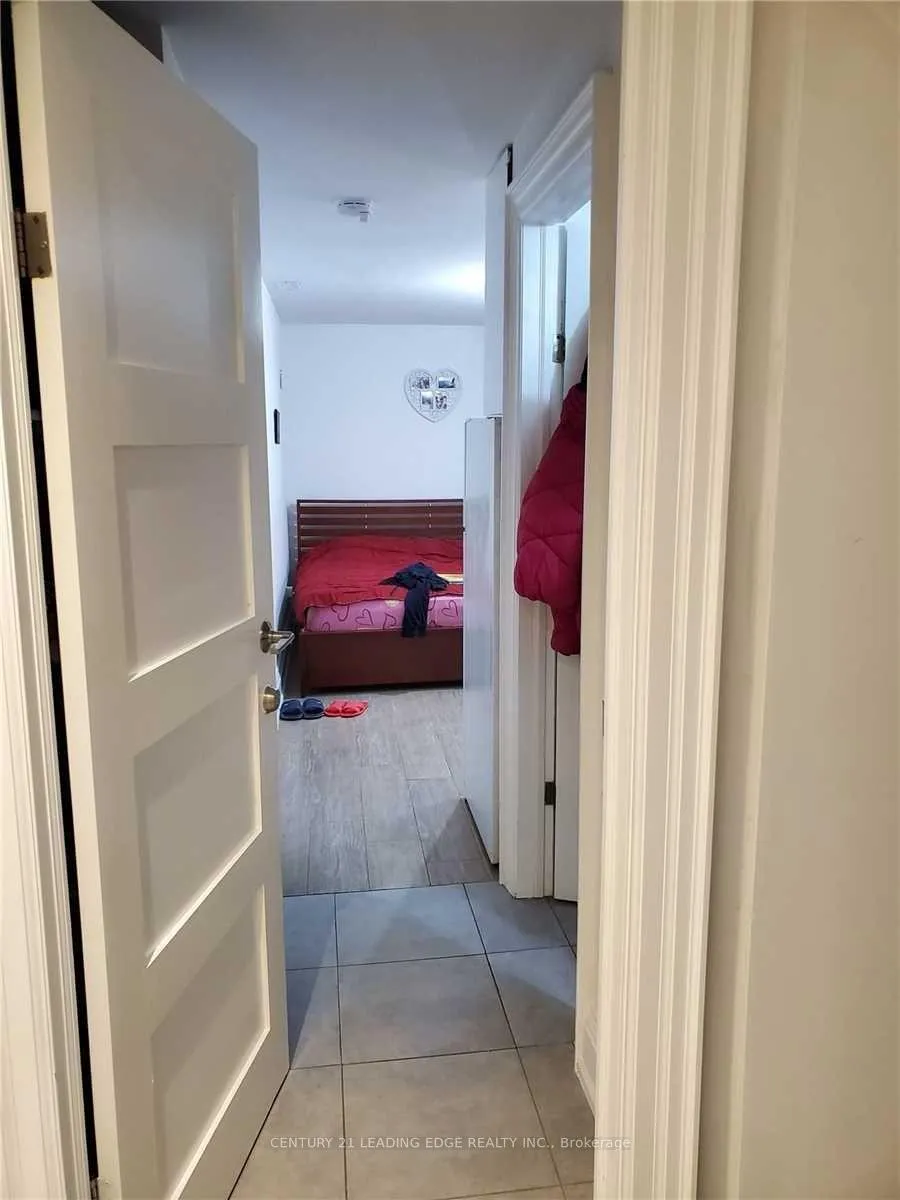 Photo 2 of Unit Lower 1, 140 Gowan Avenue, Toronto, Danforth Village-East York — HOMEH