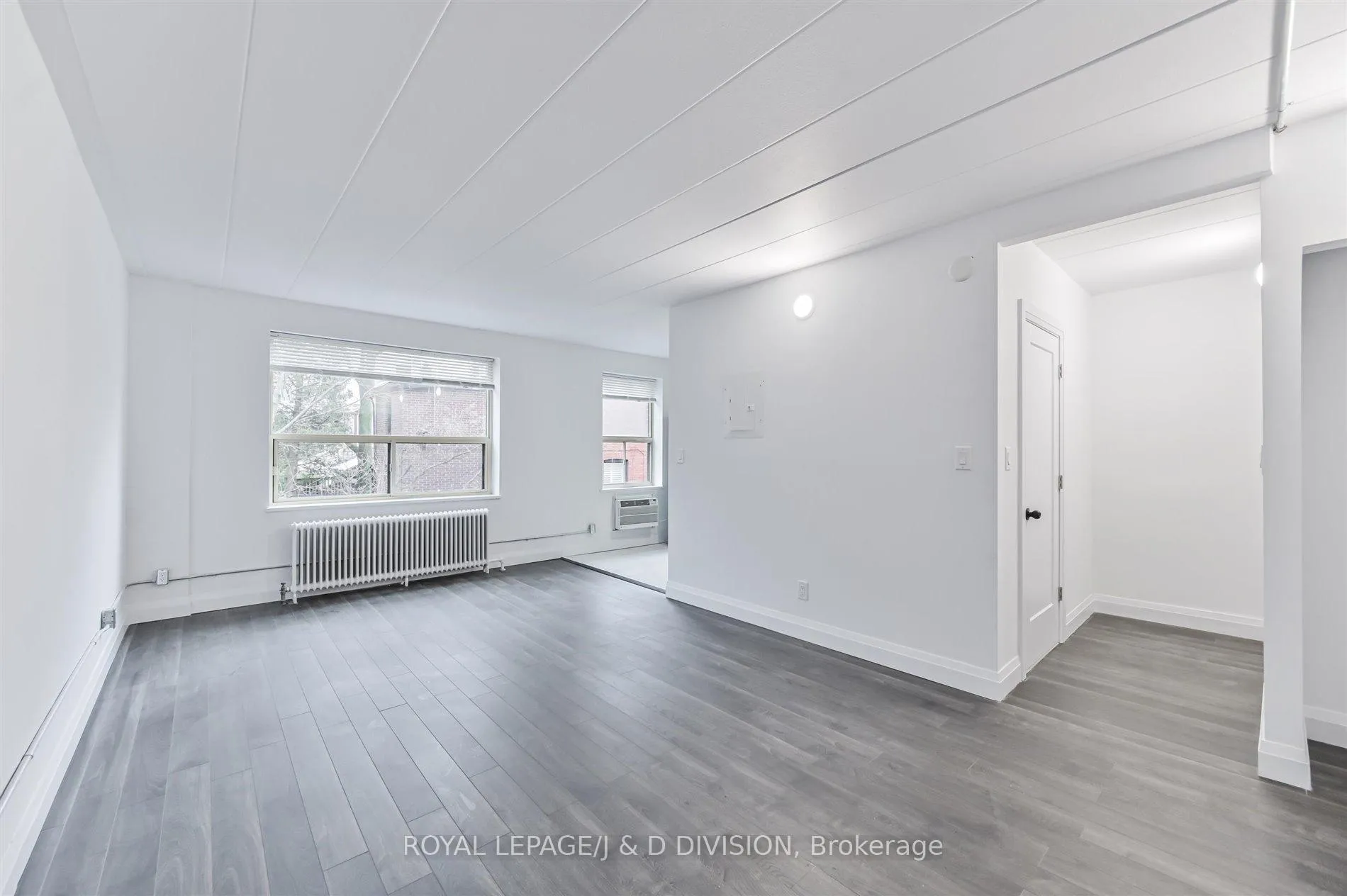 Photo 2 of Unit 07, 325 Sammon Avenue, Toronto, Danforth Village-East York — HOMEH
