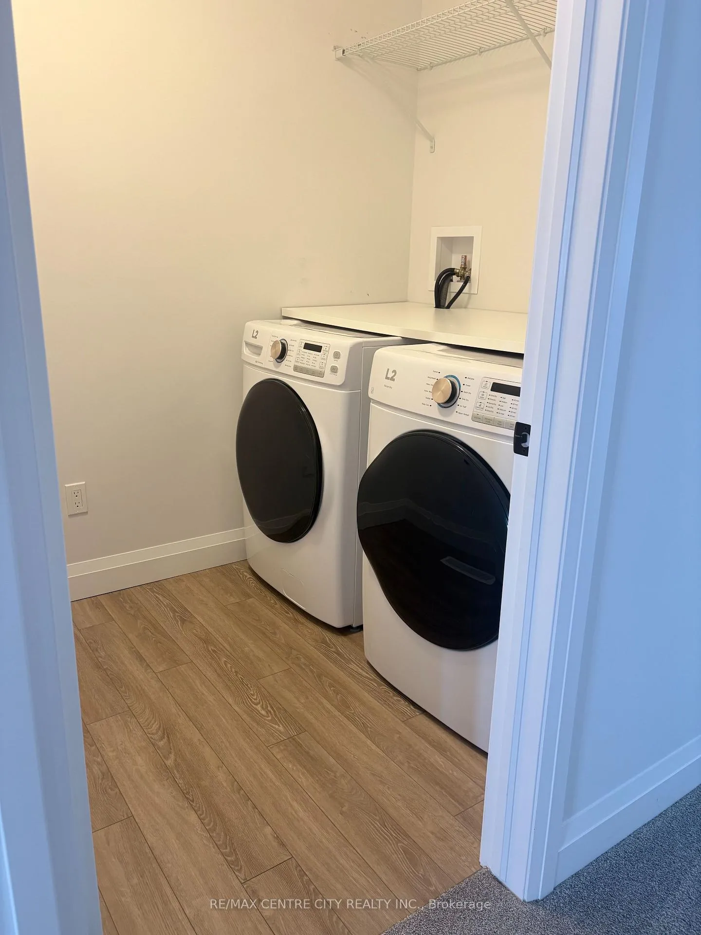 Photo 12 of 33 Evylean Court, St. Thomas — HOMEH