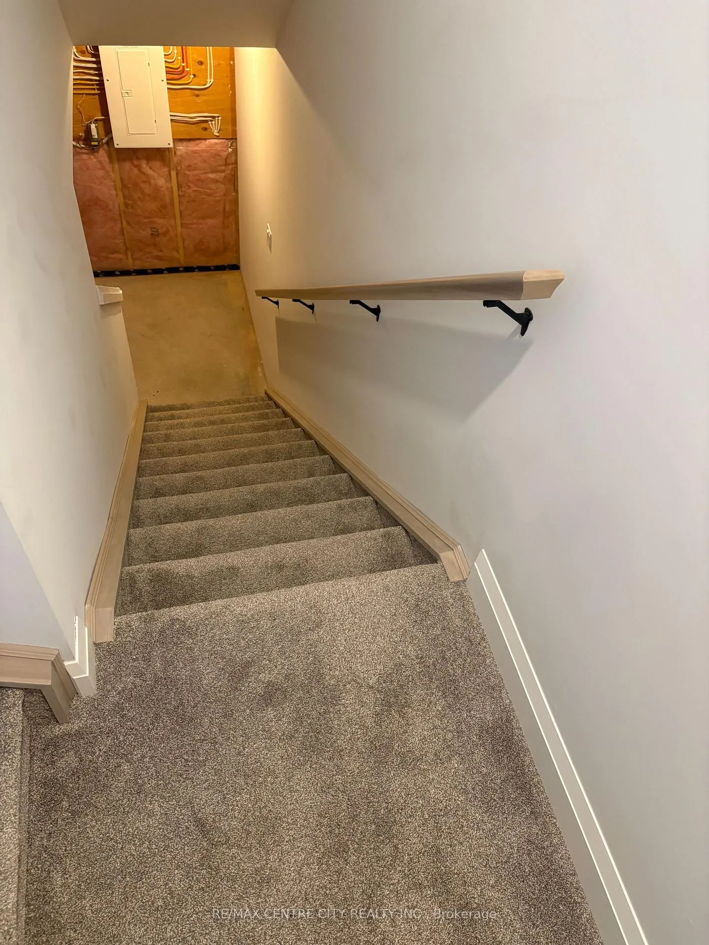Photo 18 of 33 Evylean Court, St. Thomas — HOMEH