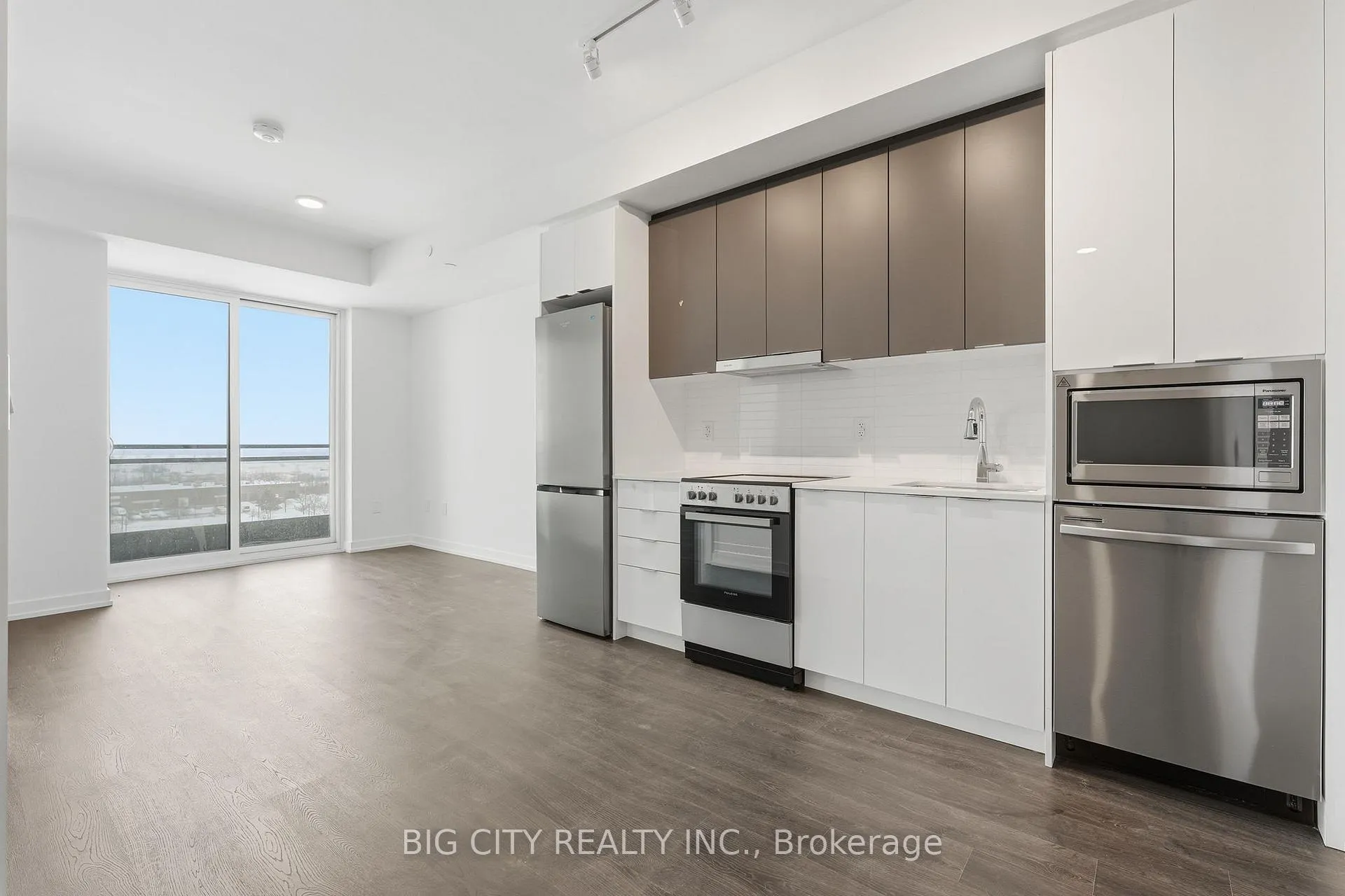 Photo 2 of Unit 801B, 9751 Markham Road, Markham, Greensborough — HOMEH