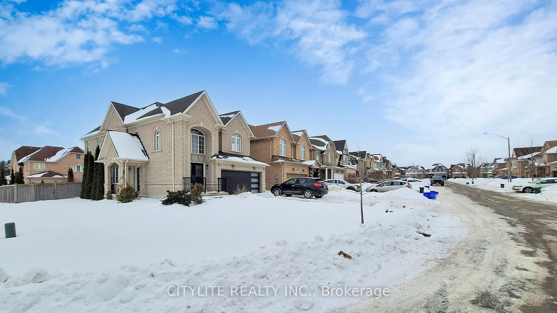 Photo 1 of Unit Lower, 39 Kimble Avenue, Clarington, Bowmanville — HOMEH