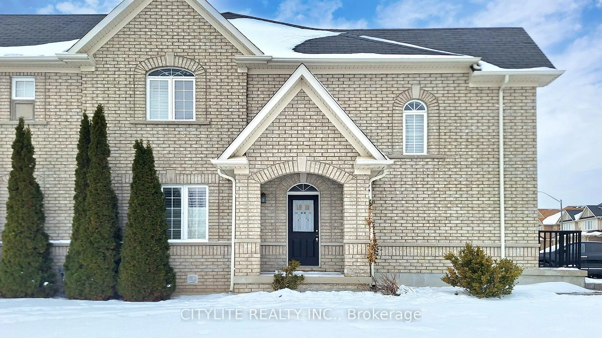 Photo 4 of Unit Lower, 39 Kimble Avenue, Clarington, Bowmanville — HOMEH