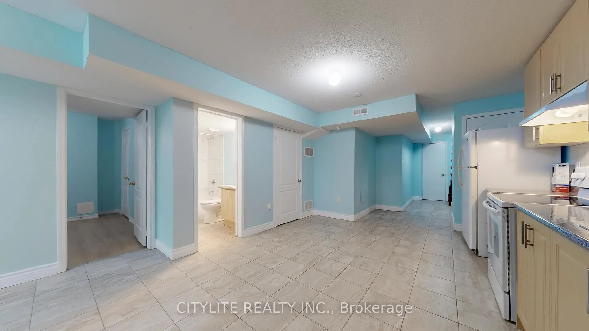 Photo 14 of Unit Lower, 39 Kimble Avenue, Clarington, Bowmanville — HOMEH