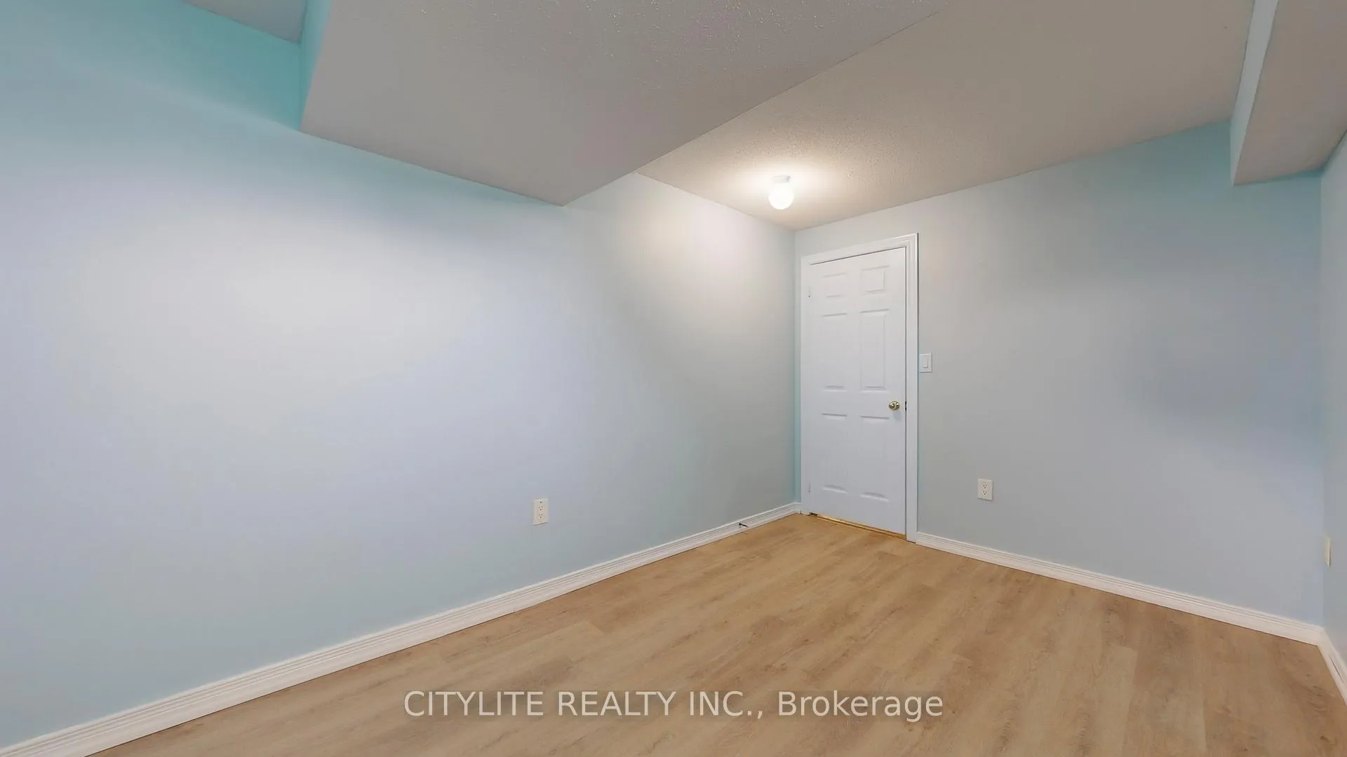 Photo 26 of Unit Lower, 39 Kimble Avenue, Clarington, Bowmanville — HOMEH