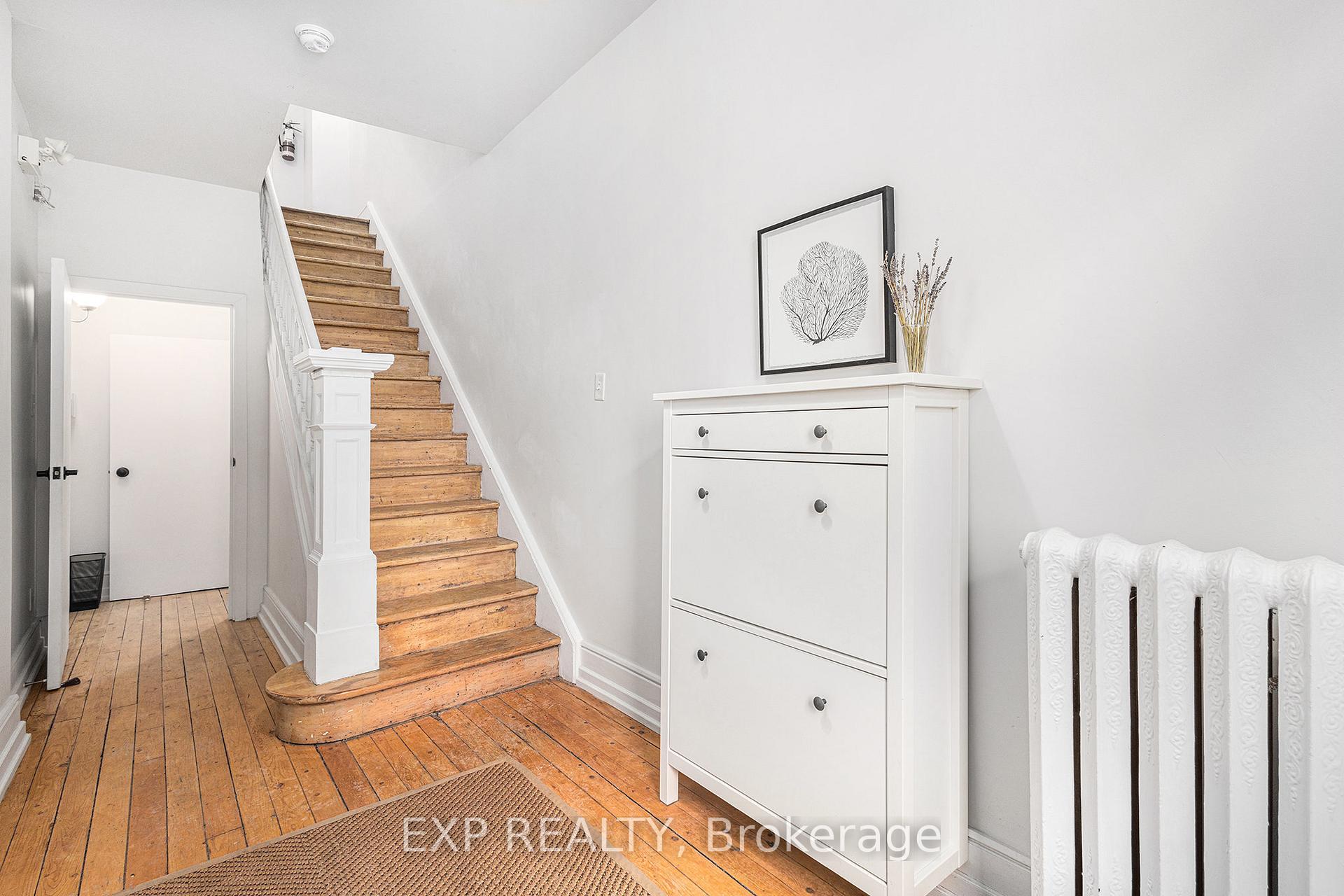 Photo 4 of 208 Clarence Street, Ottawa, Lower Town/Byward Market — HOMEH
