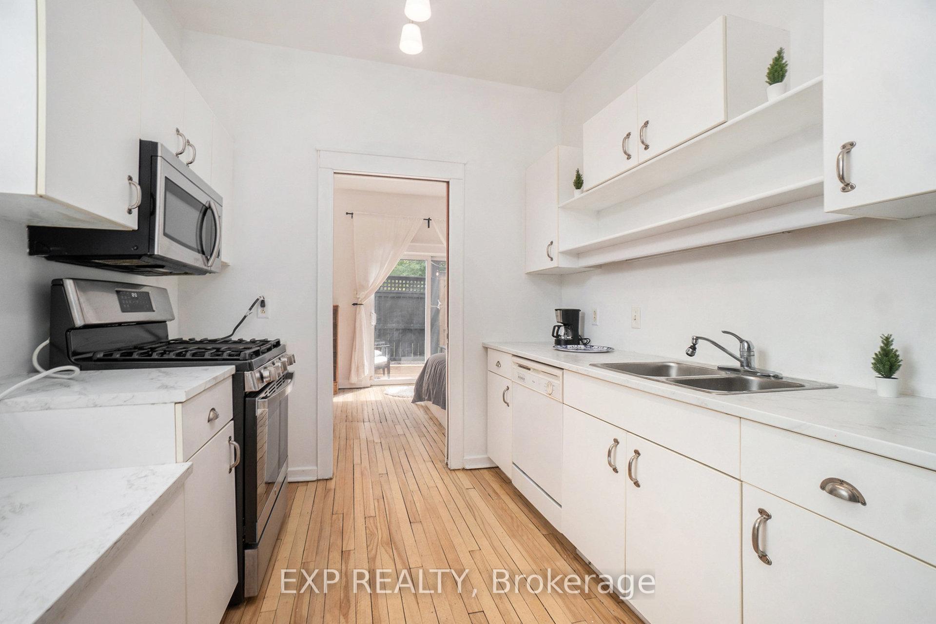 Photo 15 of 208 Clarence Street, Ottawa, Lower Town/Byward Market — HOMEH