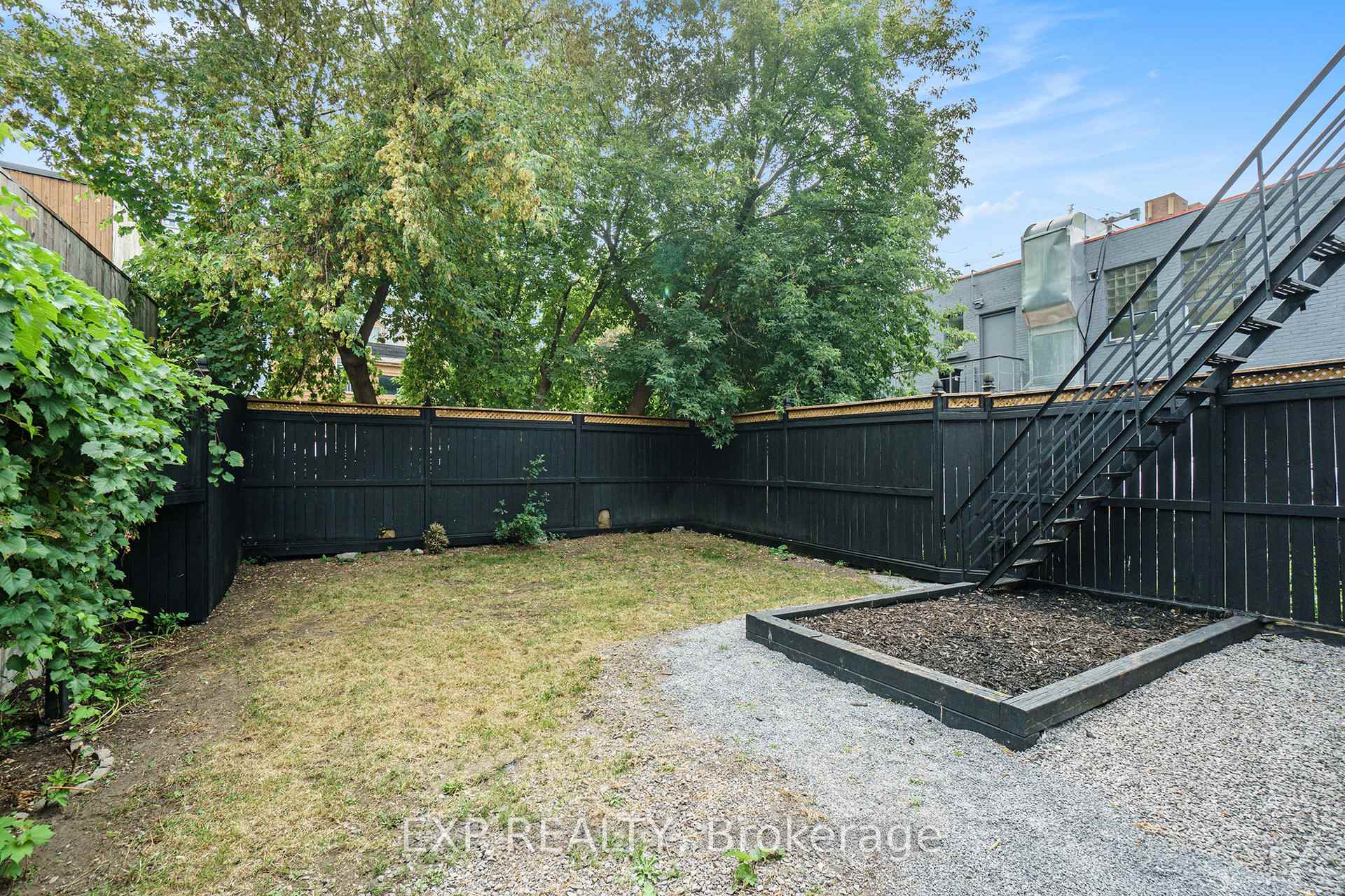 Photo 46 of 208 Clarence Street, Ottawa, Lower Town/Byward Market — HOMEH