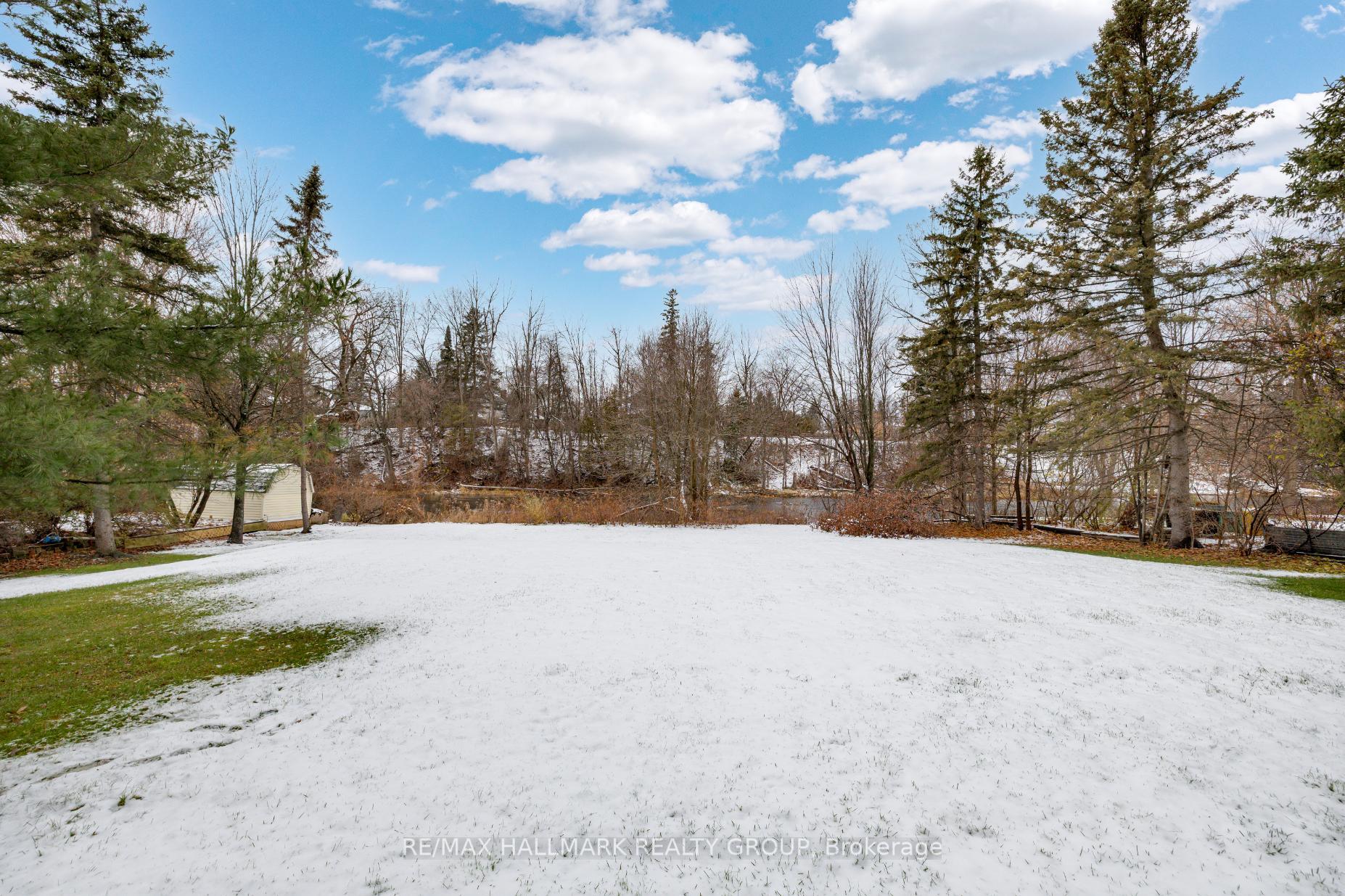 Photo 4 of 5218 Mclean Crescent, Ottawa, Manotick Long Island & Nicholls Island — HOMEH