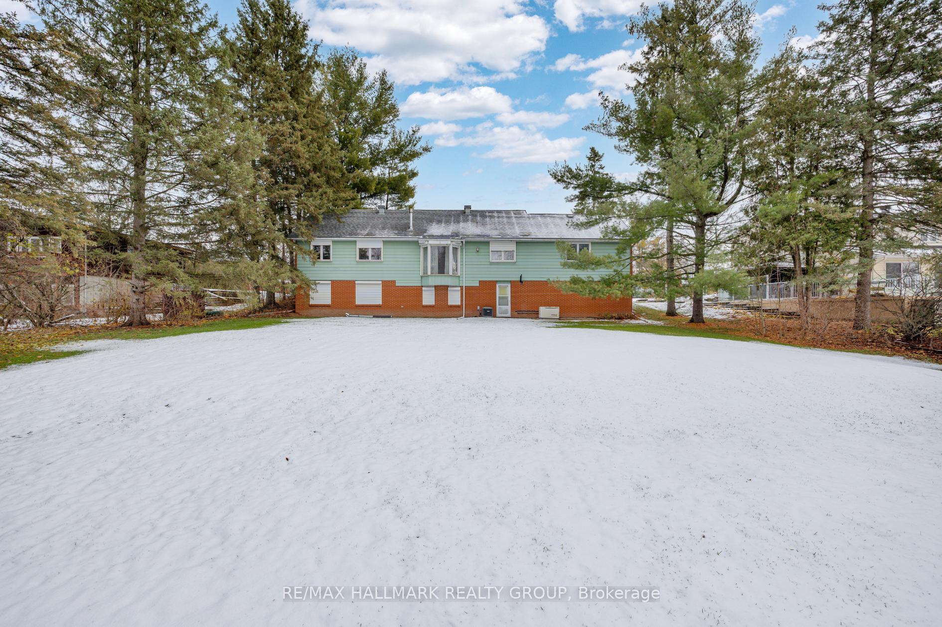 Photo 6 of 5218 Mclean Crescent, Ottawa, Manotick Long Island & Nicholls Island — HOMEH