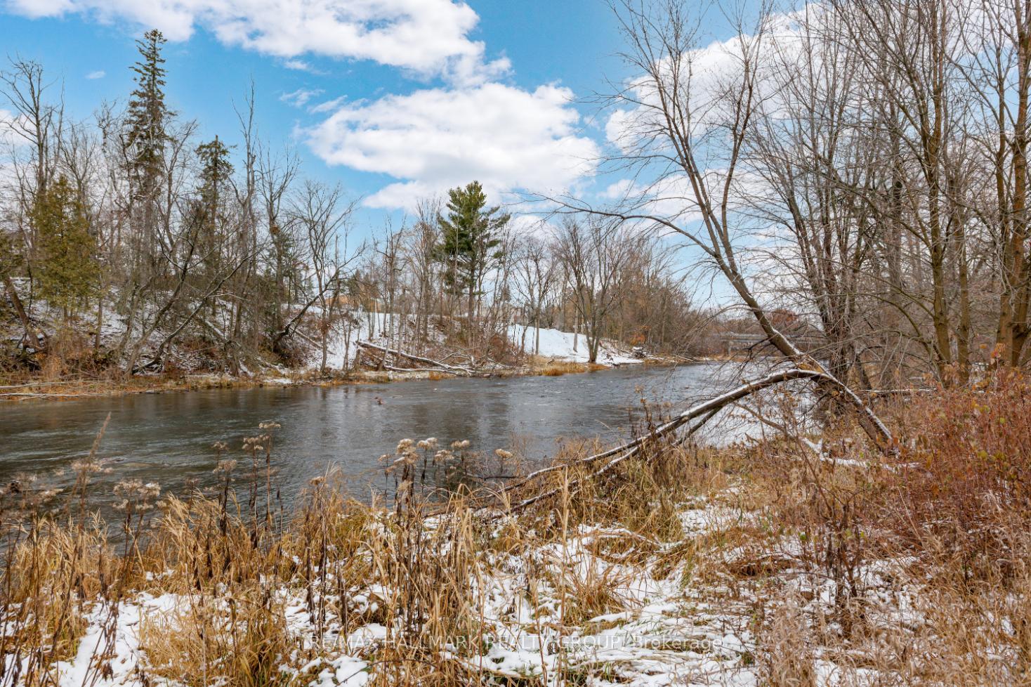Photo 8 of 5218 Mclean Crescent, Ottawa, Manotick Long Island & Nicholls Island — HOMEH