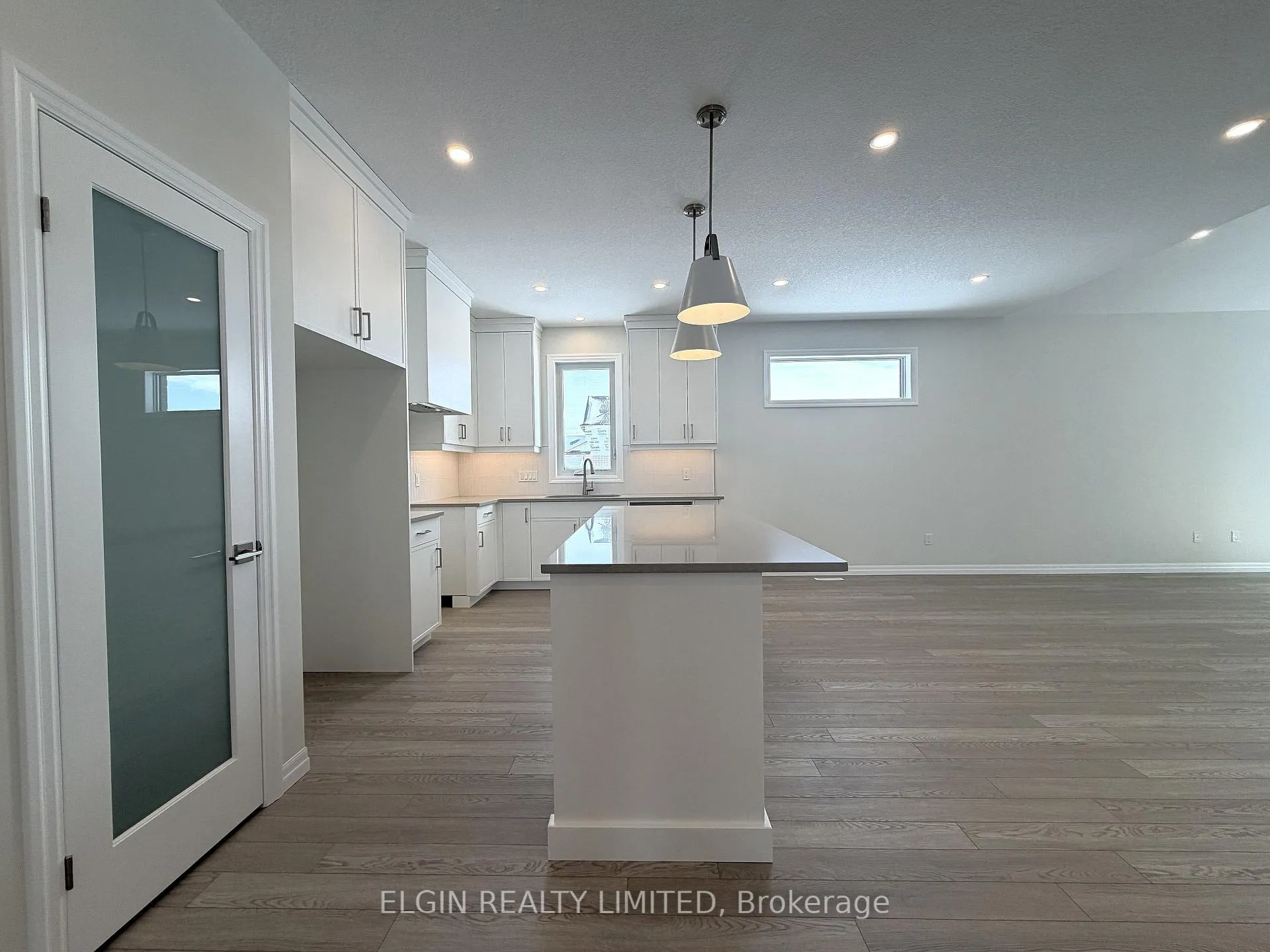 Photo 5 of 253 Renaissance Drive, St. Thomas — HOMEH