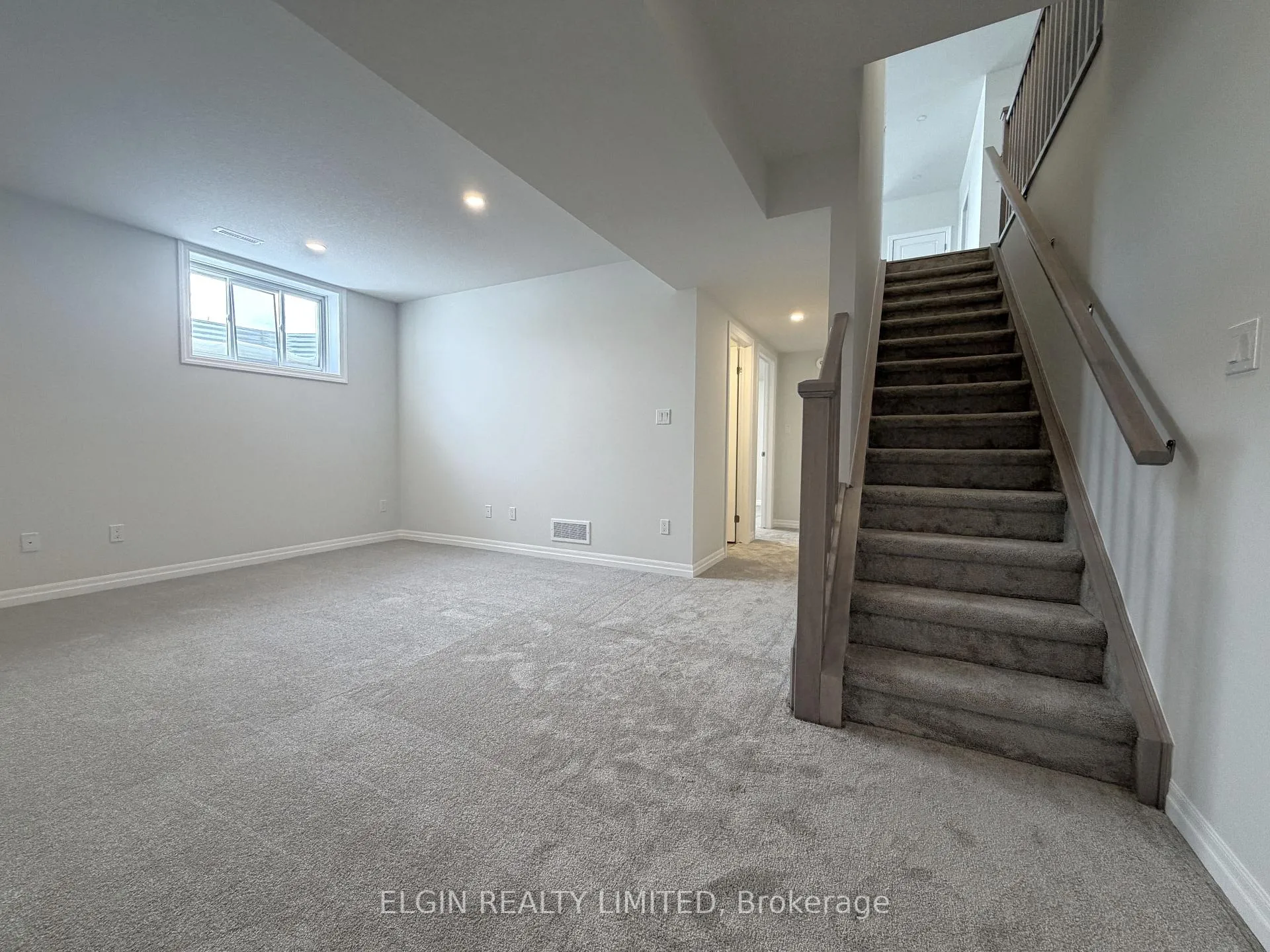 Photo 23 of 253 Renaissance Drive, St. Thomas — HOMEH