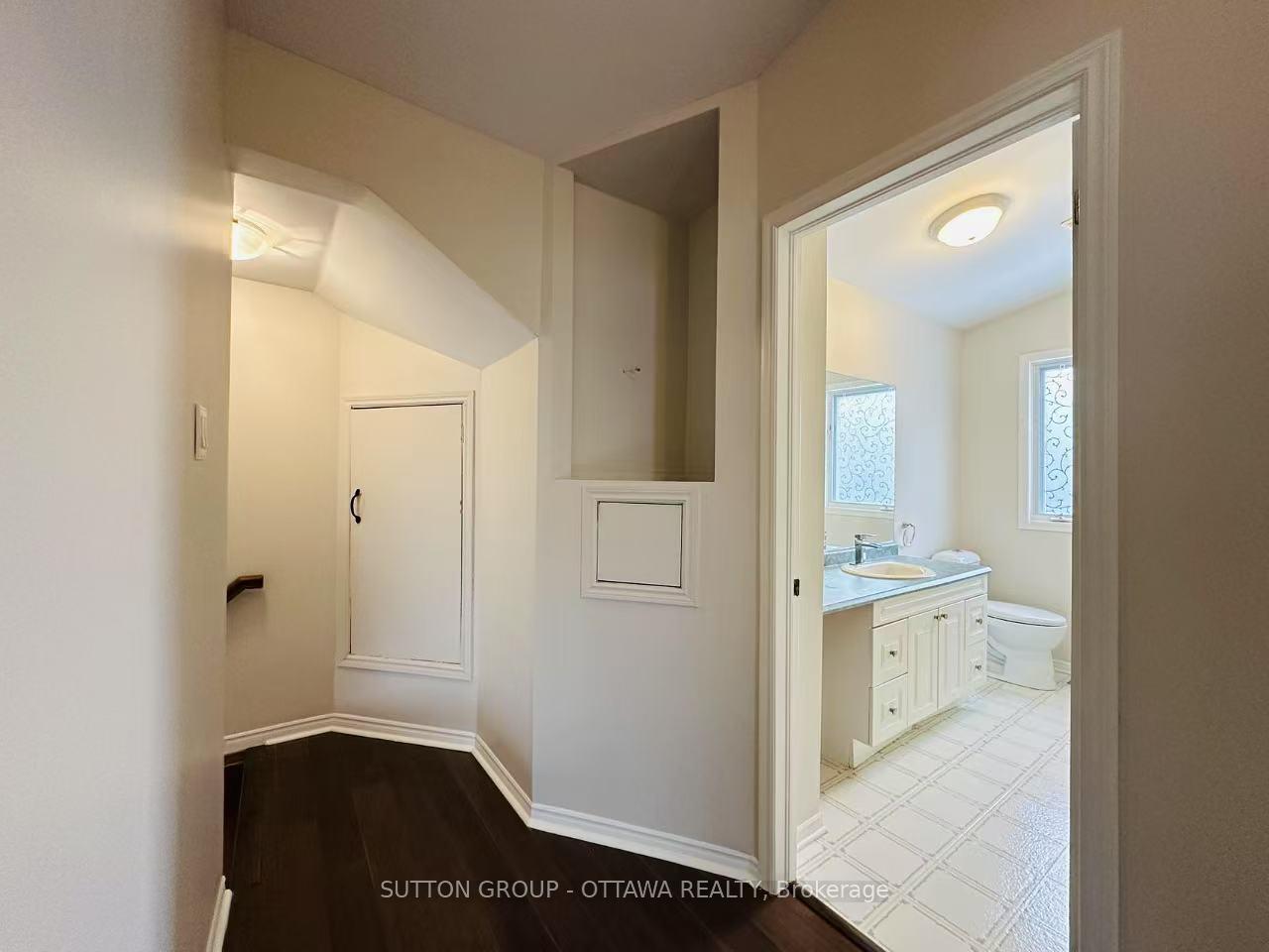 Photo 14 of 21 Granton Avenue, Ottawa, Meadowlands/St. Claire Gardens — HOMEH
