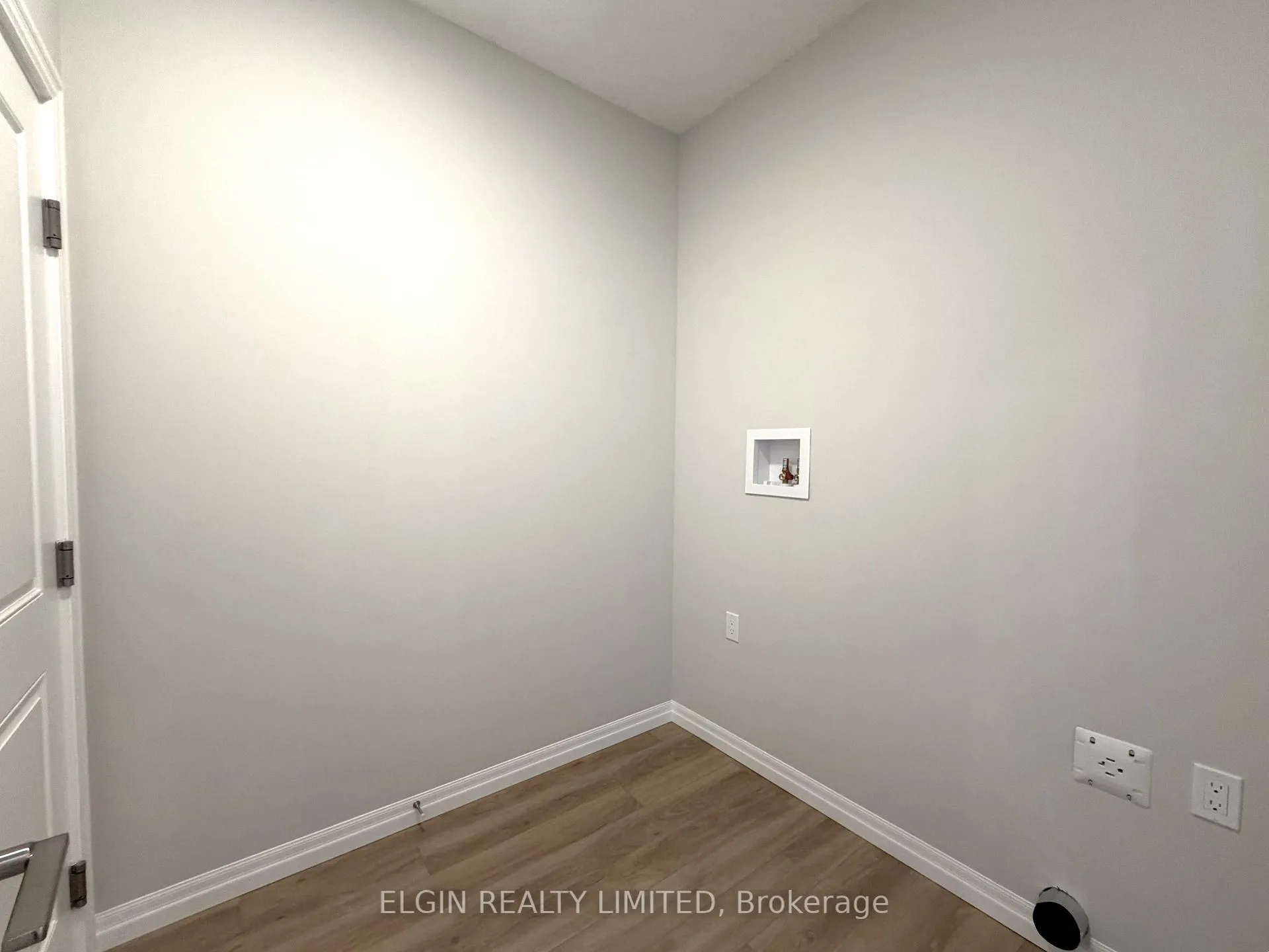 Photo 8 of 254 Renaissance Drive, St. Thomas — HOMEH