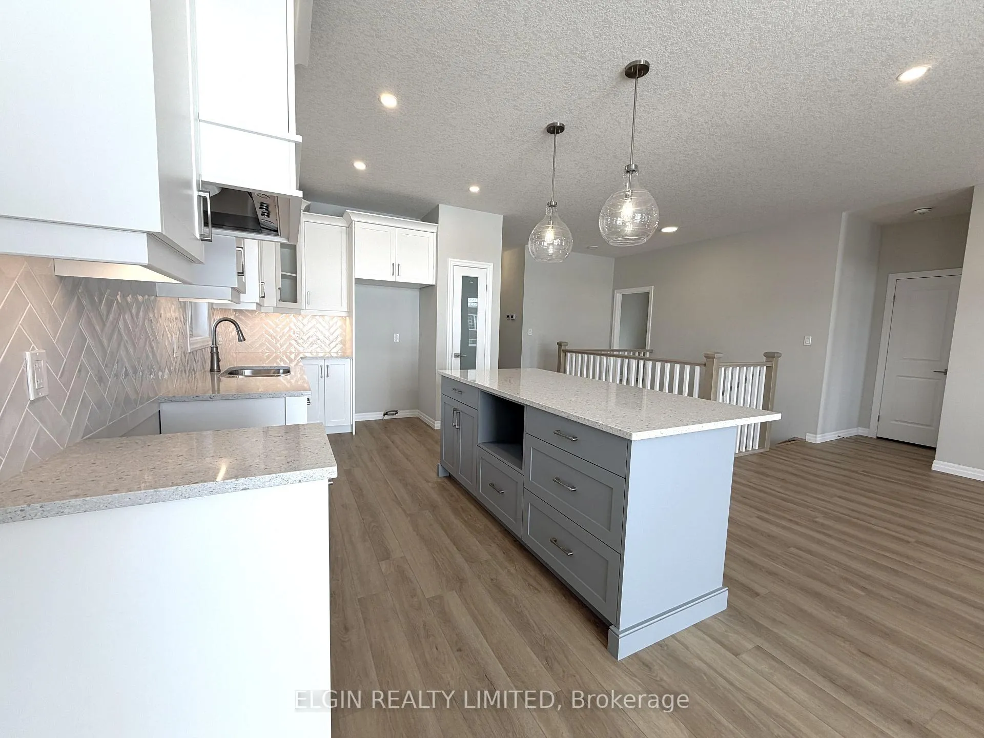 Photo 13 of 254 Renaissance Drive, St. Thomas — HOMEH