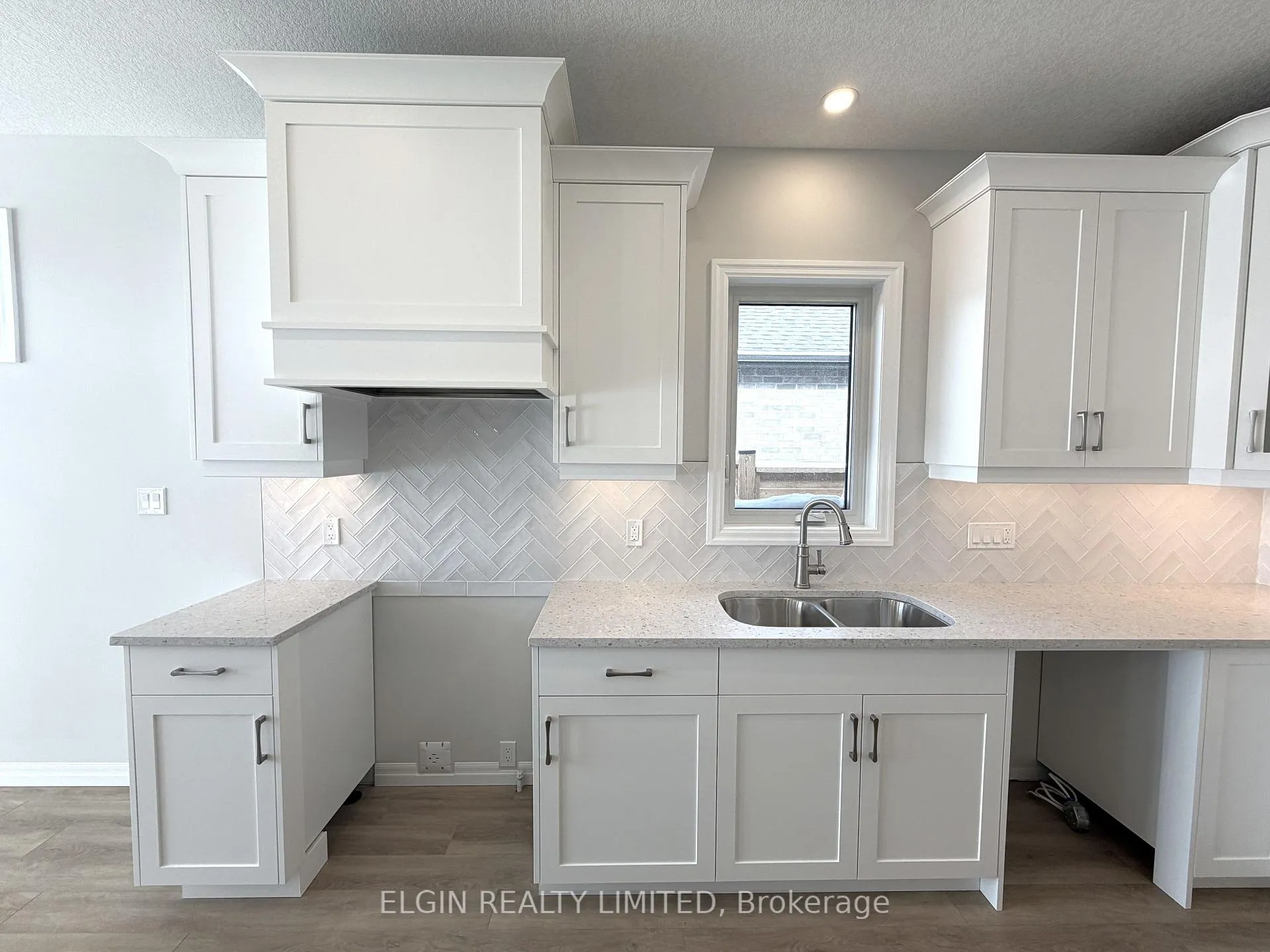 Photo 14 of 254 Renaissance Drive, St. Thomas — HOMEH