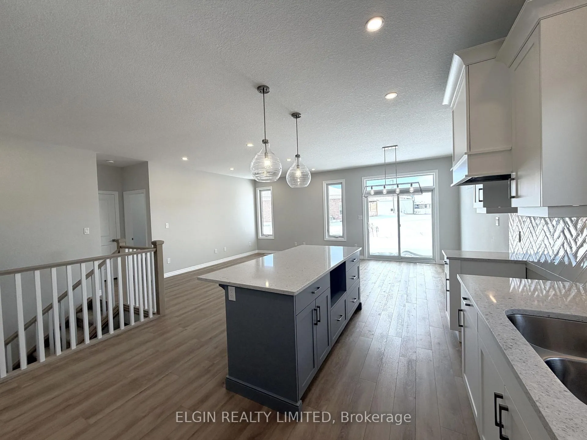 Photo 16 of 254 Renaissance Drive, St. Thomas — HOMEH