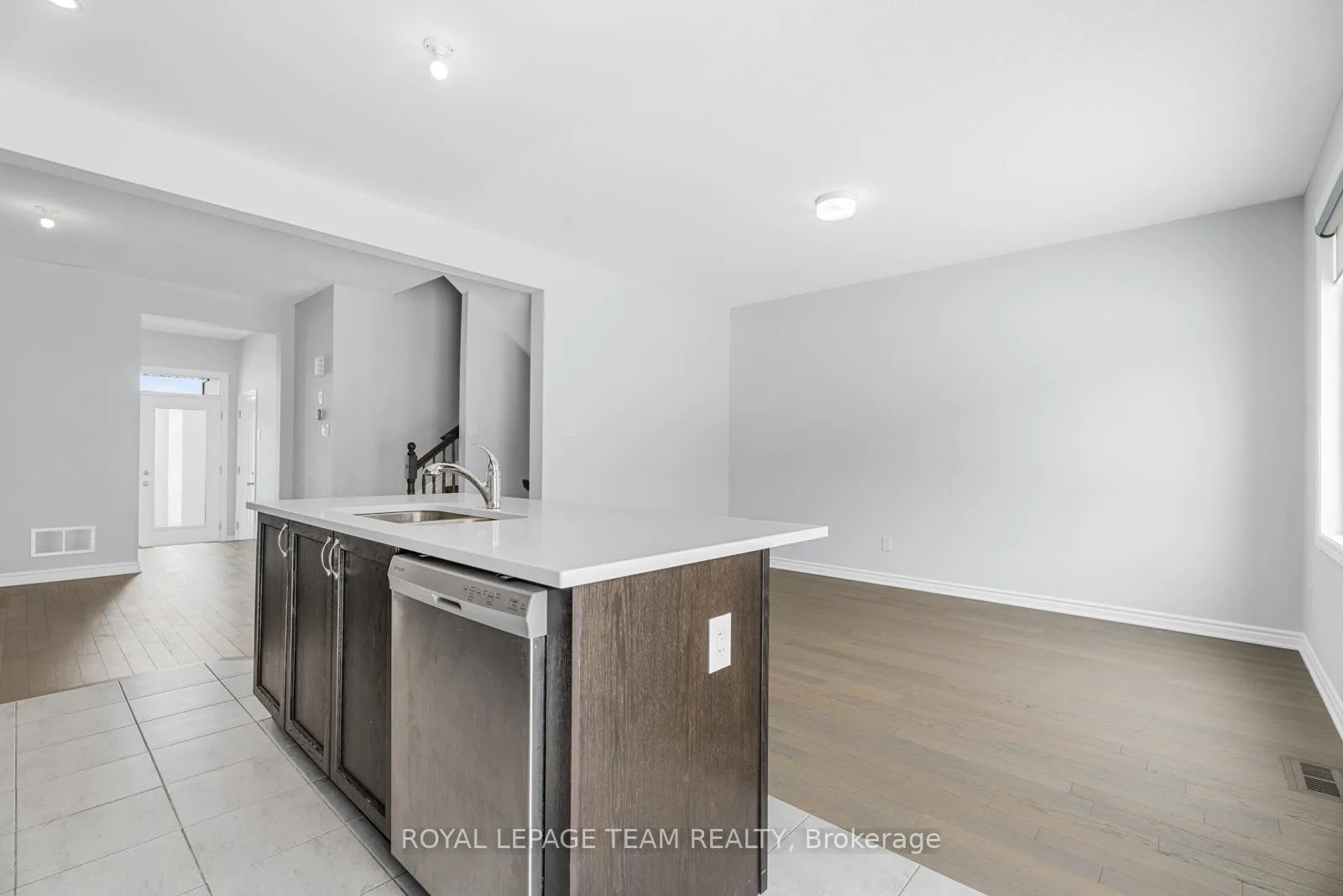 Photo 5 of 536 Culdaff Road, Ottawa, Stittsville (North) — HOMEH
