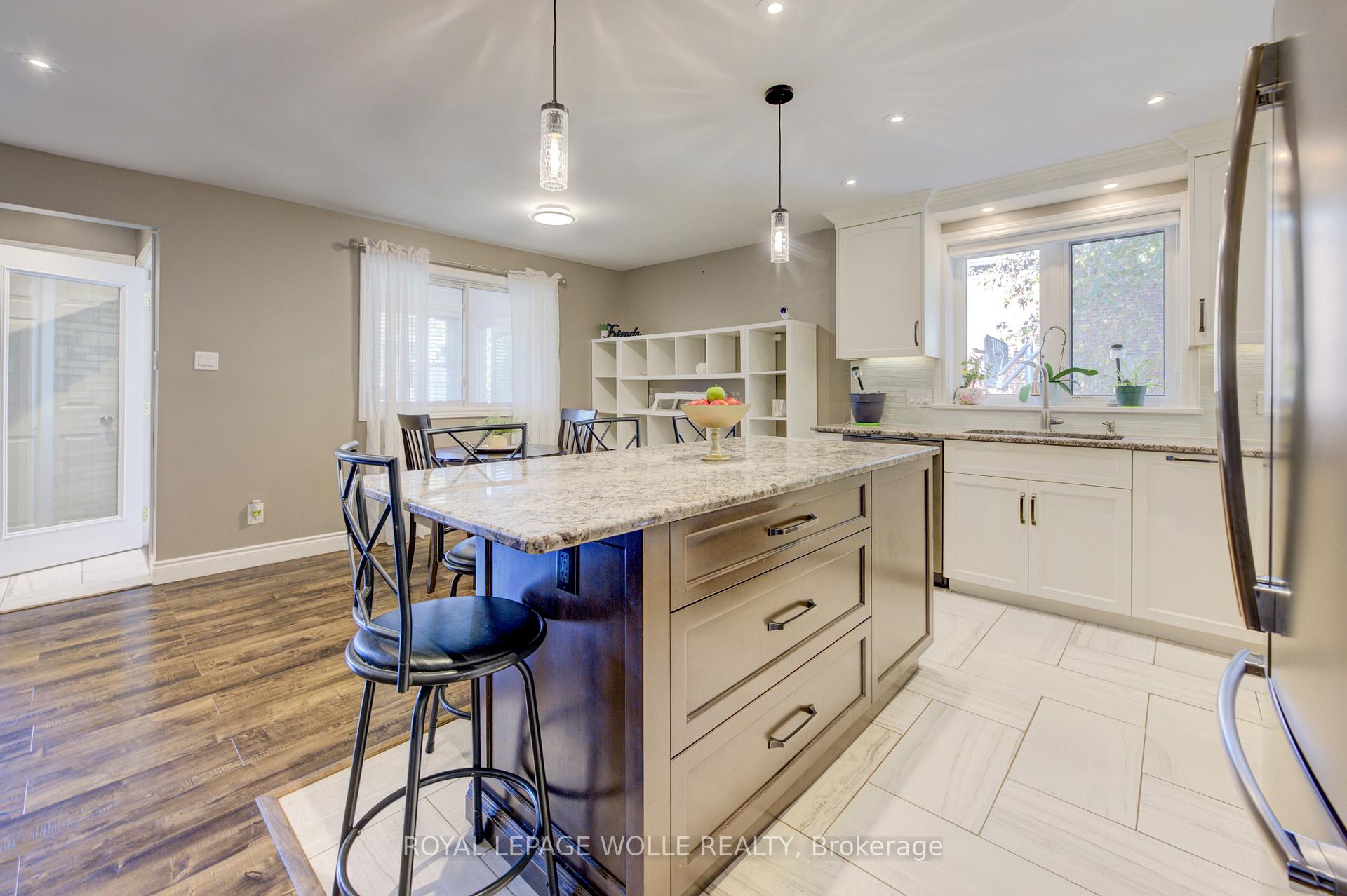 Photo 17 of 127 Jansen Avenue, Kitchener — HOMEH