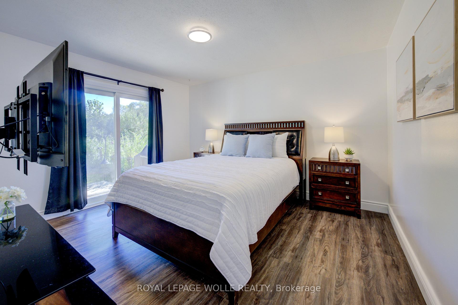 Photo 19 of 127 Jansen Avenue, Kitchener — HOMEH