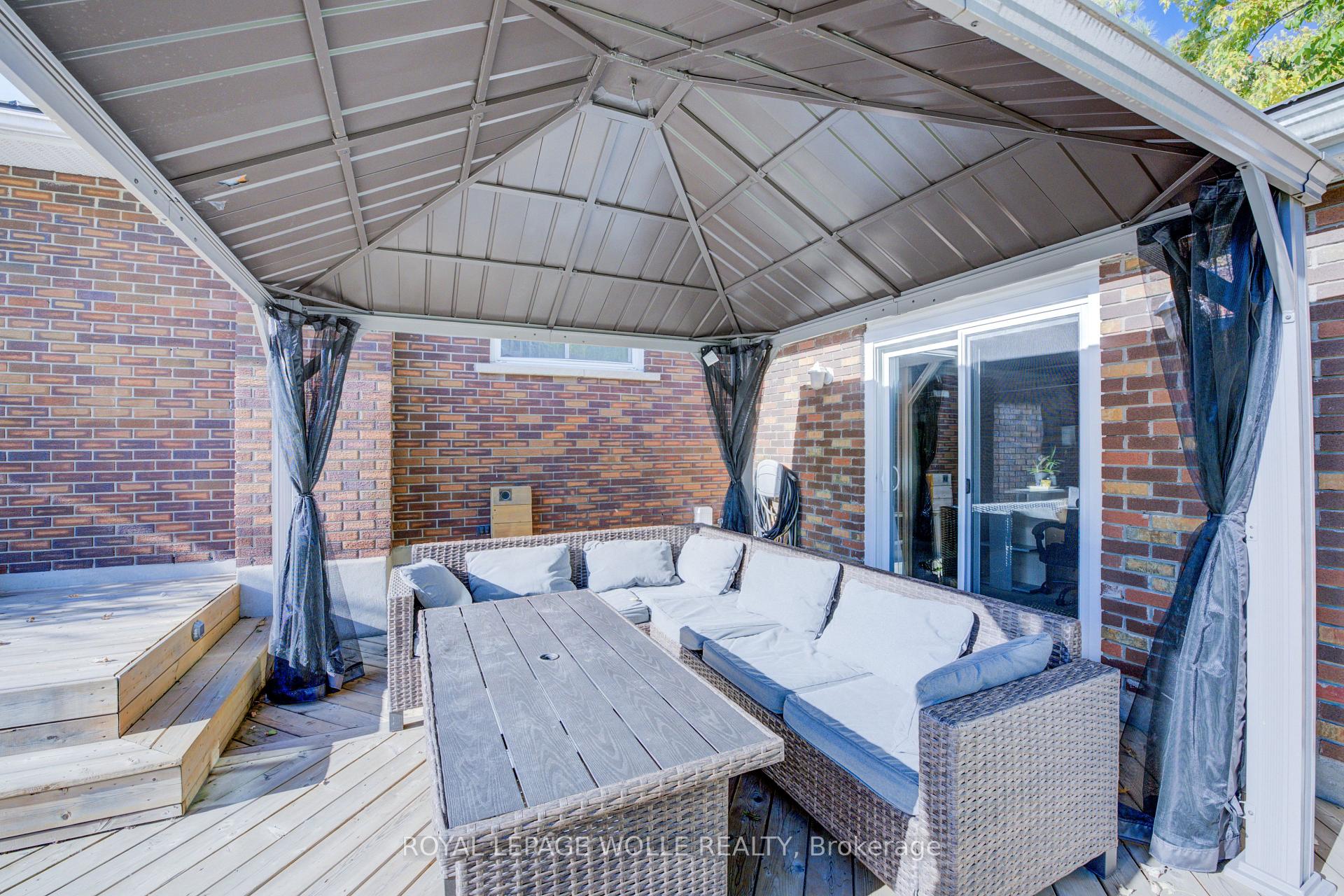Photo 37 of 127 Jansen Avenue, Kitchener — HOMEH