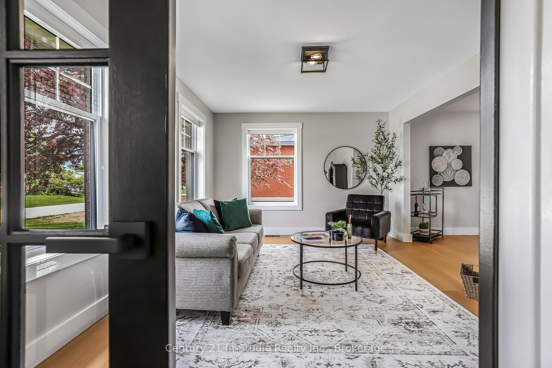 Photo 11 of 20 Smith Street, Kincardine — HOMEH
