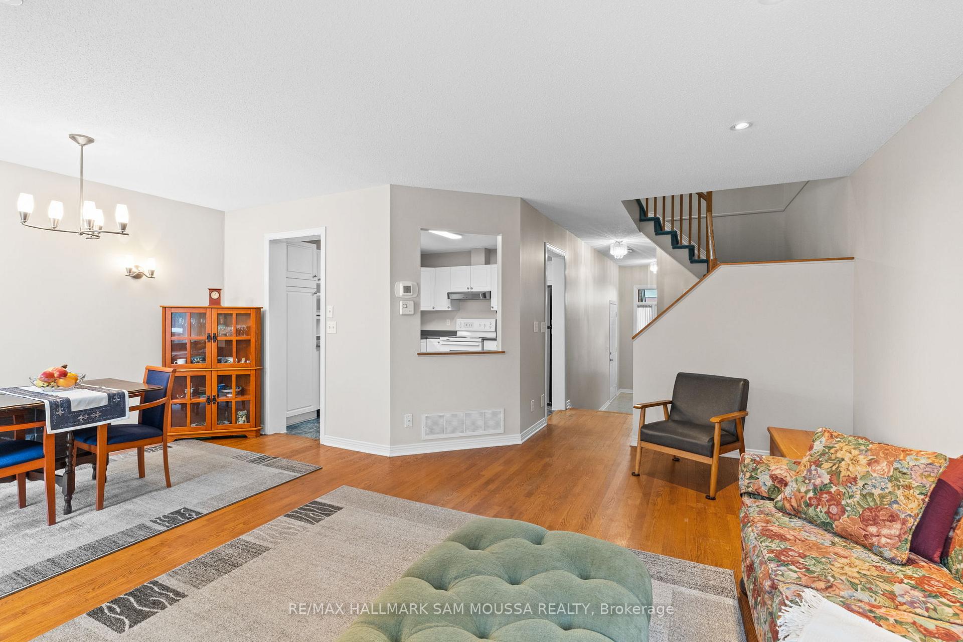 Photo 10 of 63 Rhapsody Lane, Ottawa, Hunt Club Woods — HOMEH