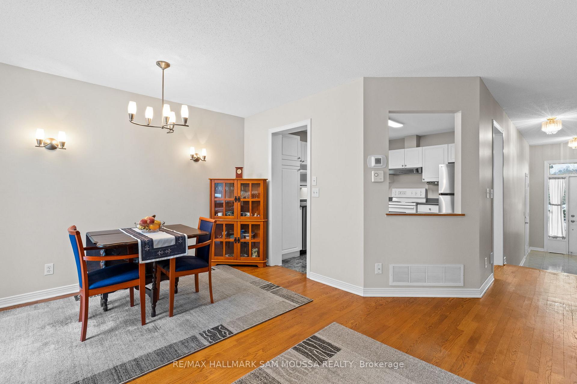 Photo 13 of 63 Rhapsody Lane, Ottawa, Hunt Club Woods — HOMEH