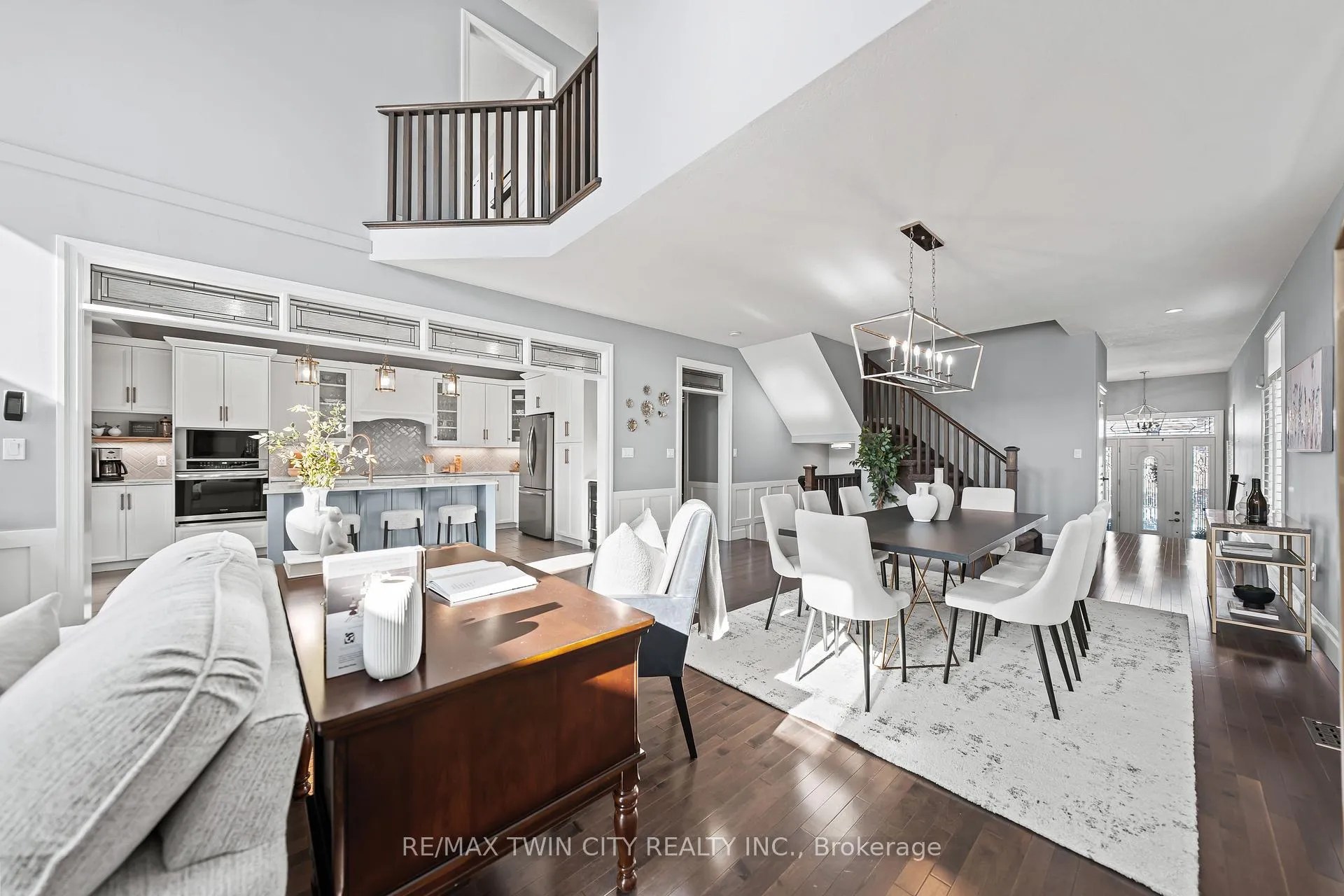 Photo 12 of 155 Oak Park Drive, Waterloo — HOMEH