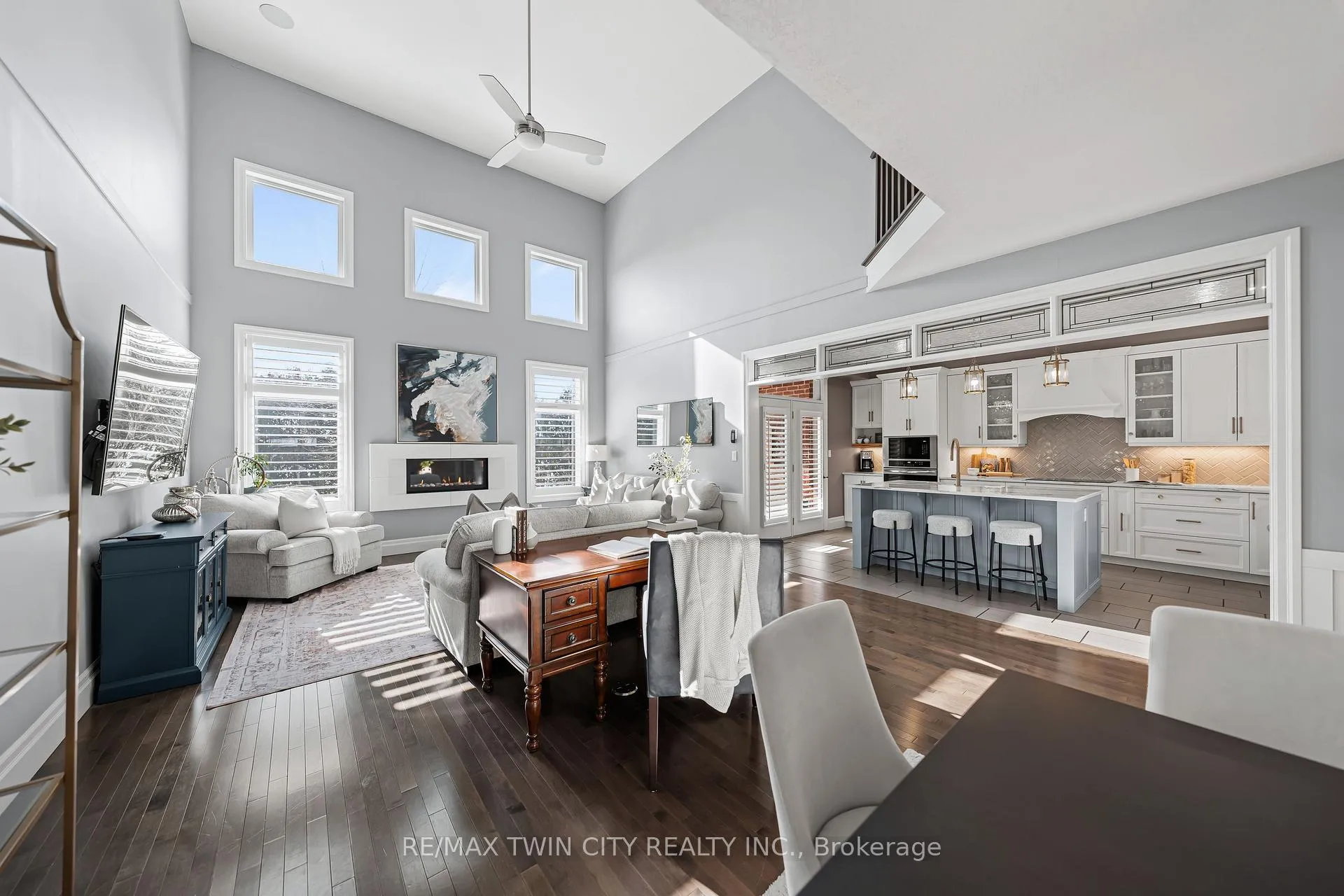 Photo 13 of 155 Oak Park Drive, Waterloo — HOMEH