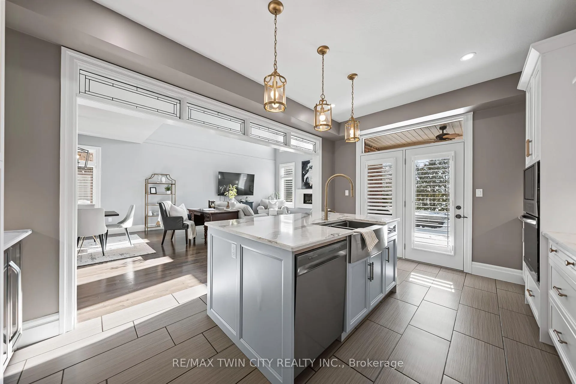 Photo 22 of 155 Oak Park Drive, Waterloo — HOMEH