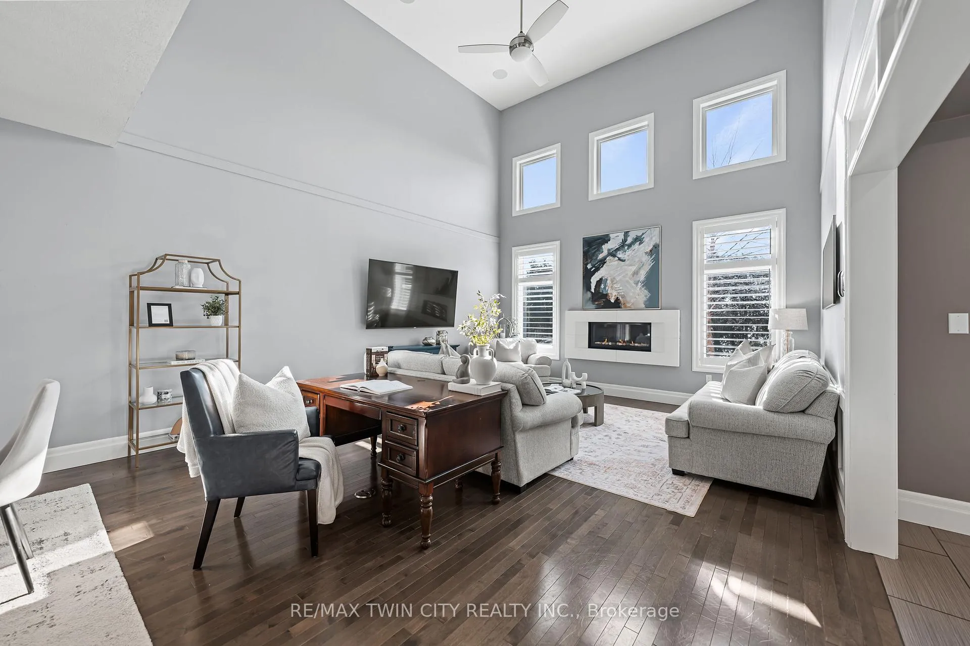 Photo 23 of 155 Oak Park Drive, Waterloo — HOMEH