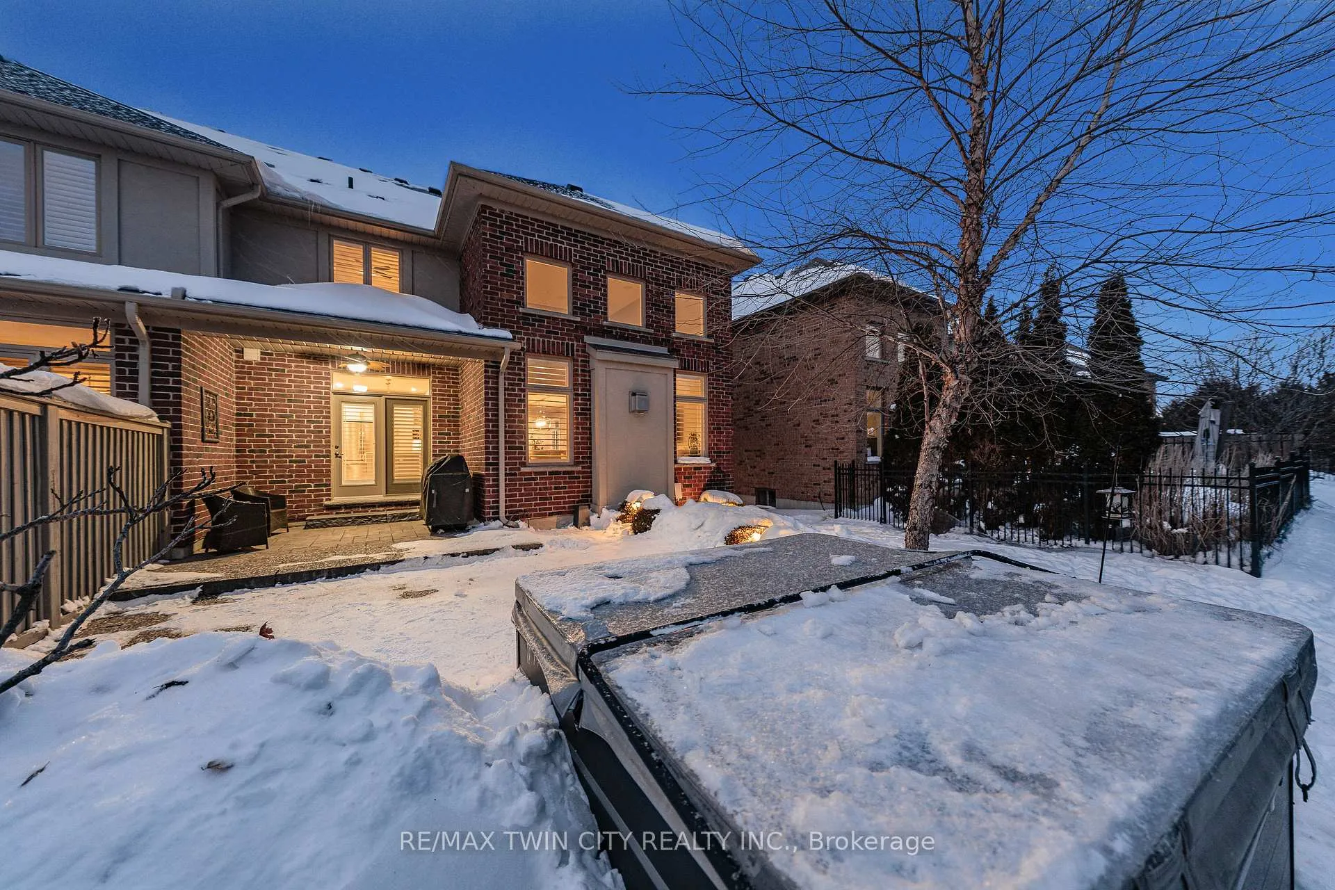 Photo 43 of 155 Oak Park Drive, Waterloo — HOMEH