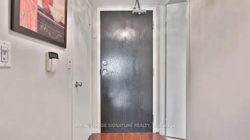 Photo 3 of Unit 3007, 8 Park Road, Toronto, Rosedale-Moore Park — HOMEH