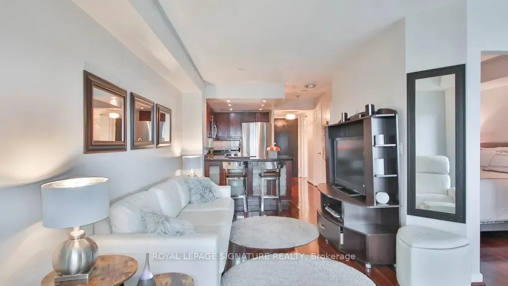 Photo 8 of Unit 3007, 8 Park Road, Toronto, Rosedale-Moore Park — HOMEH