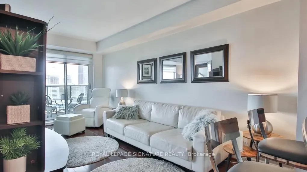 Photo 9 of Unit 3007, 8 Park Road, Toronto, Rosedale-Moore Park — HOMEH