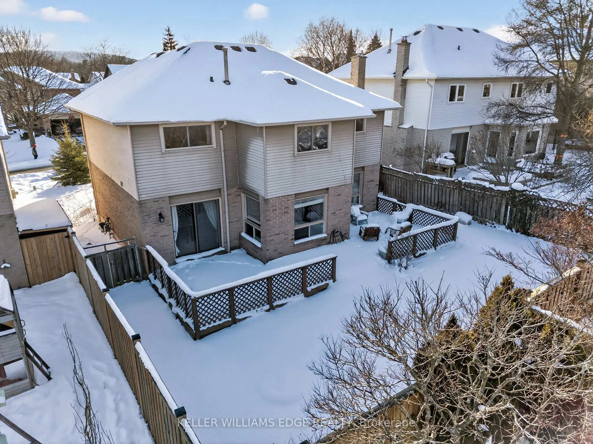 Photo 2 of 5 Giffin Road, Hamilton, Dundas — HOMEH