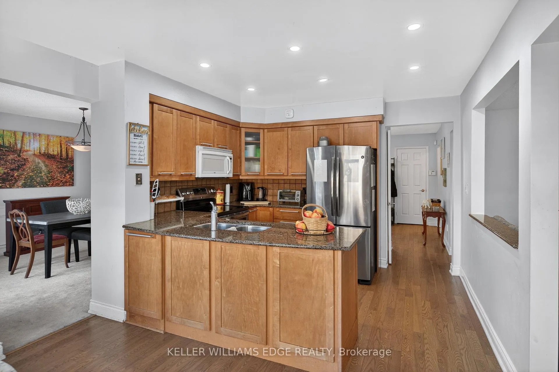 Photo 10 of 5 Giffin Road, Hamilton, Dundas — HOMEH